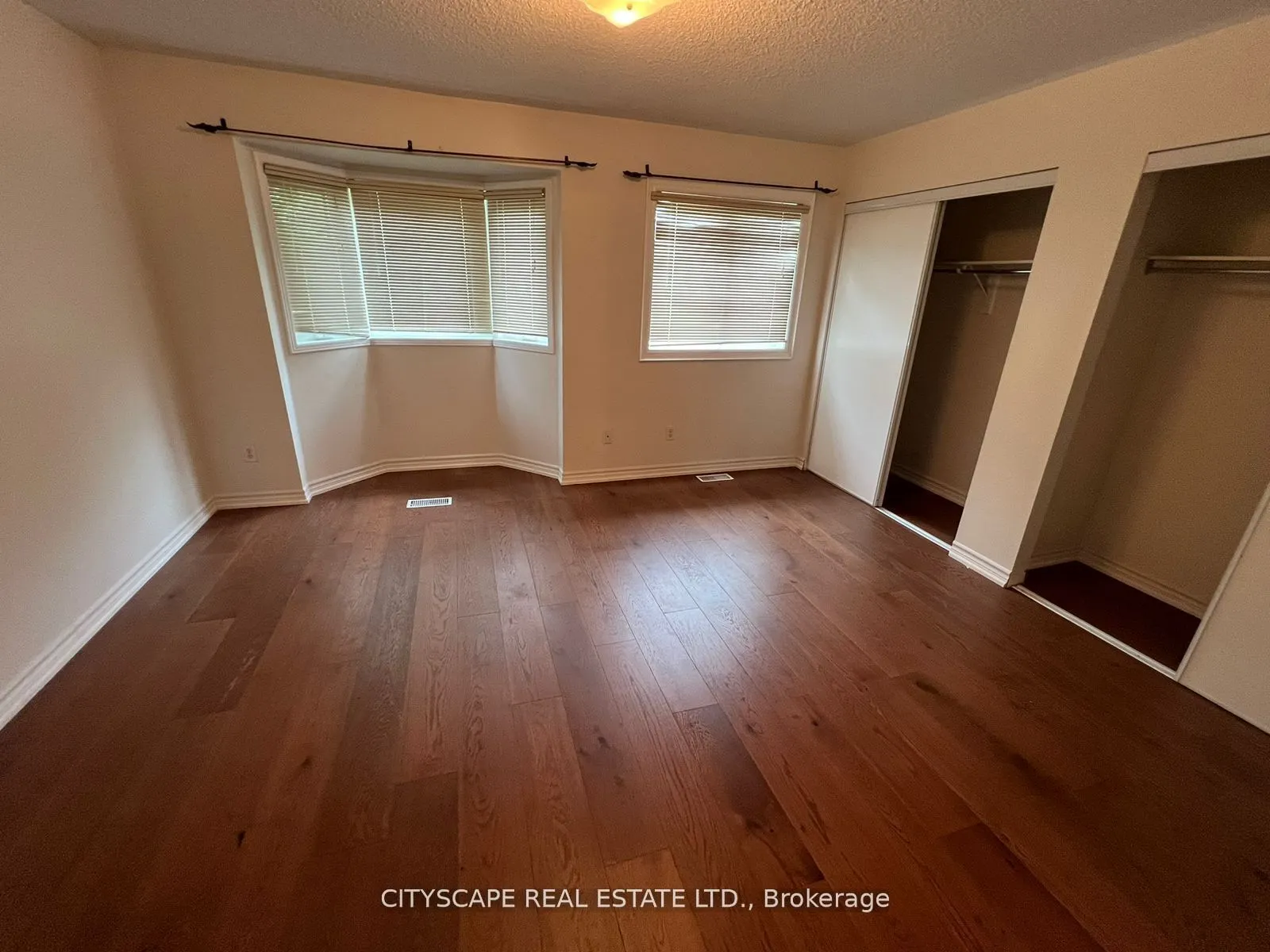 5255 Guildwood Way, #14
