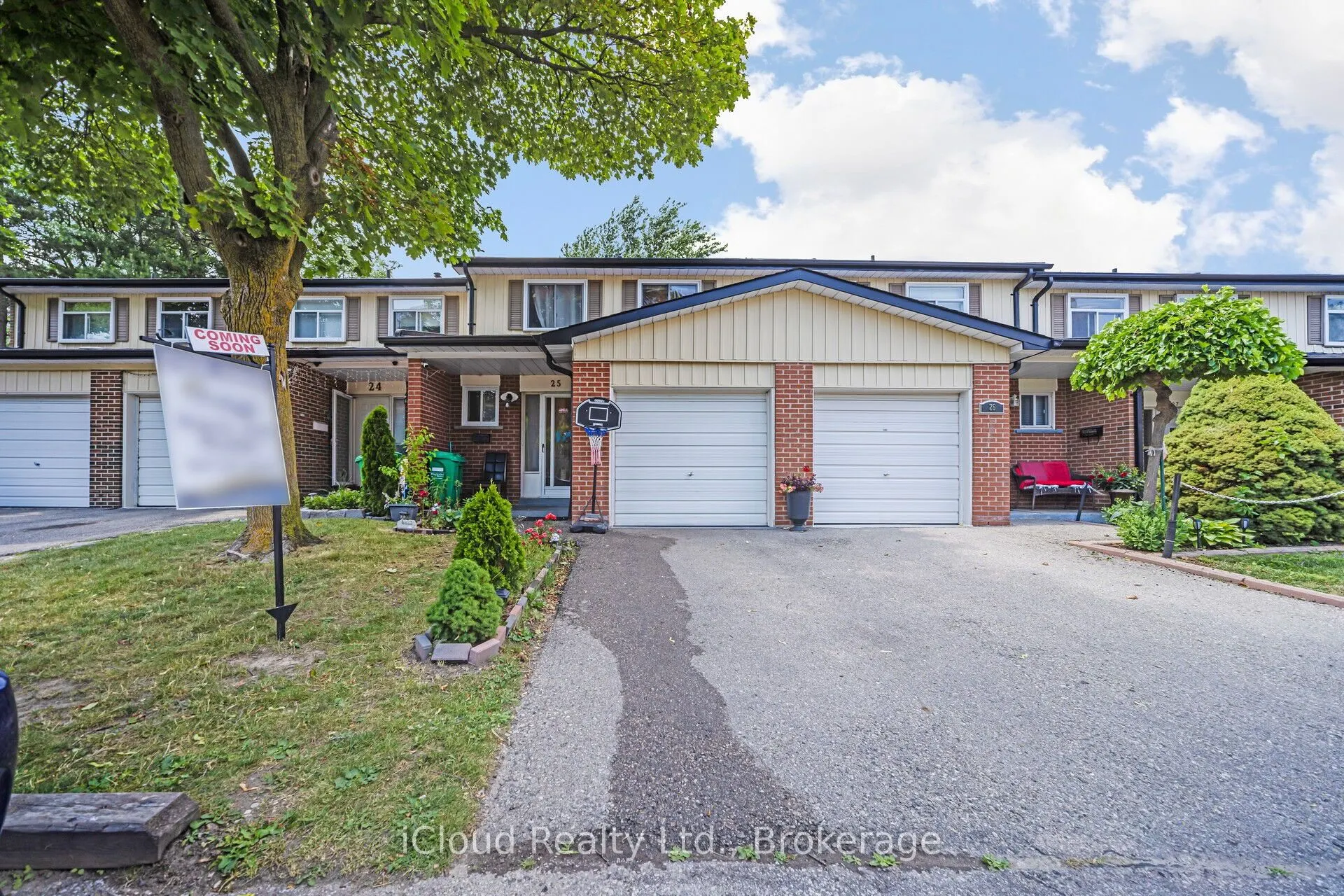 25 Vodden Court, #25