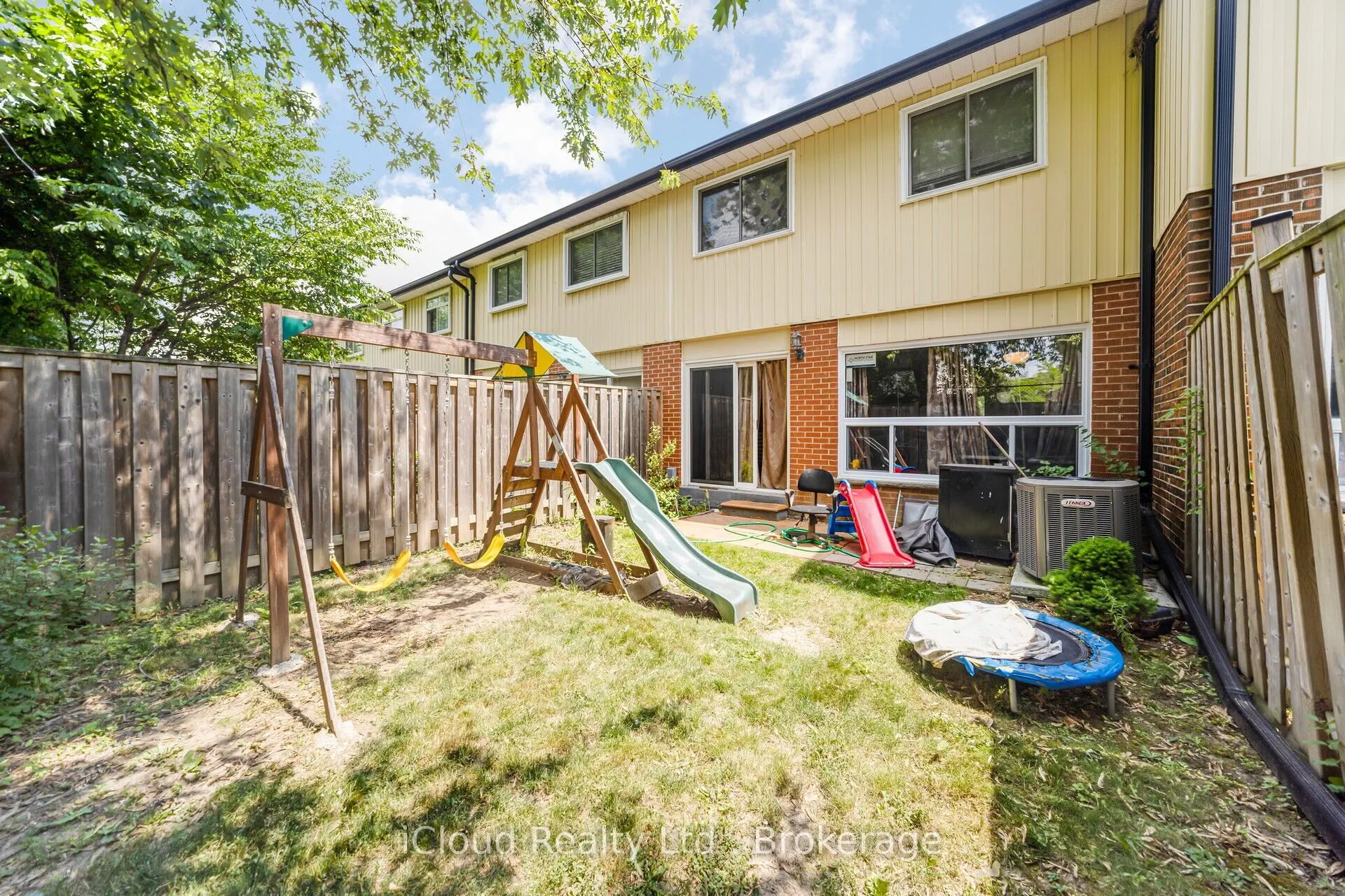 25 Vodden Court, #25