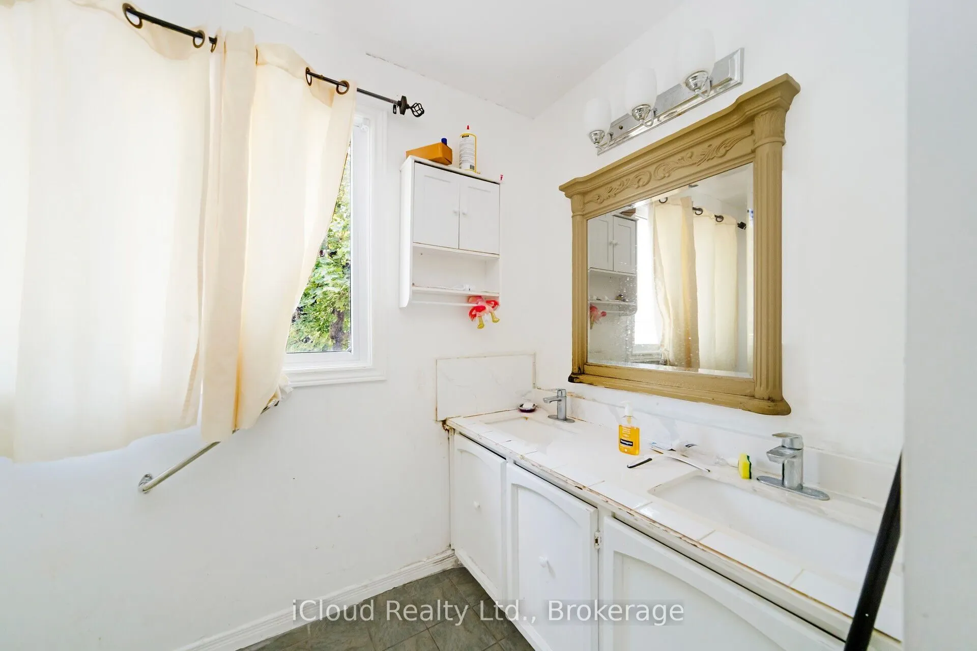 25 Vodden Court, #25