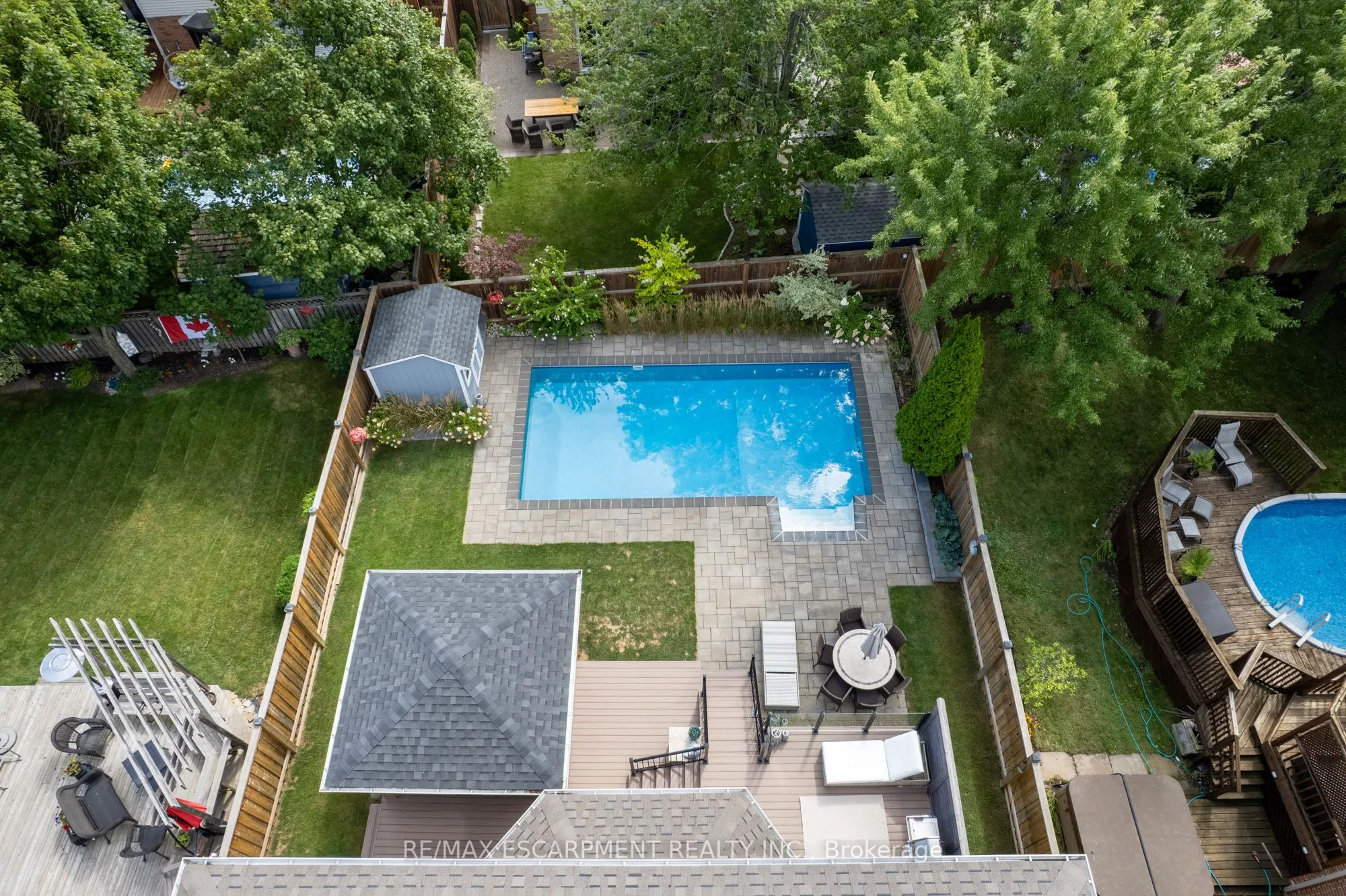 2130 Winding Way