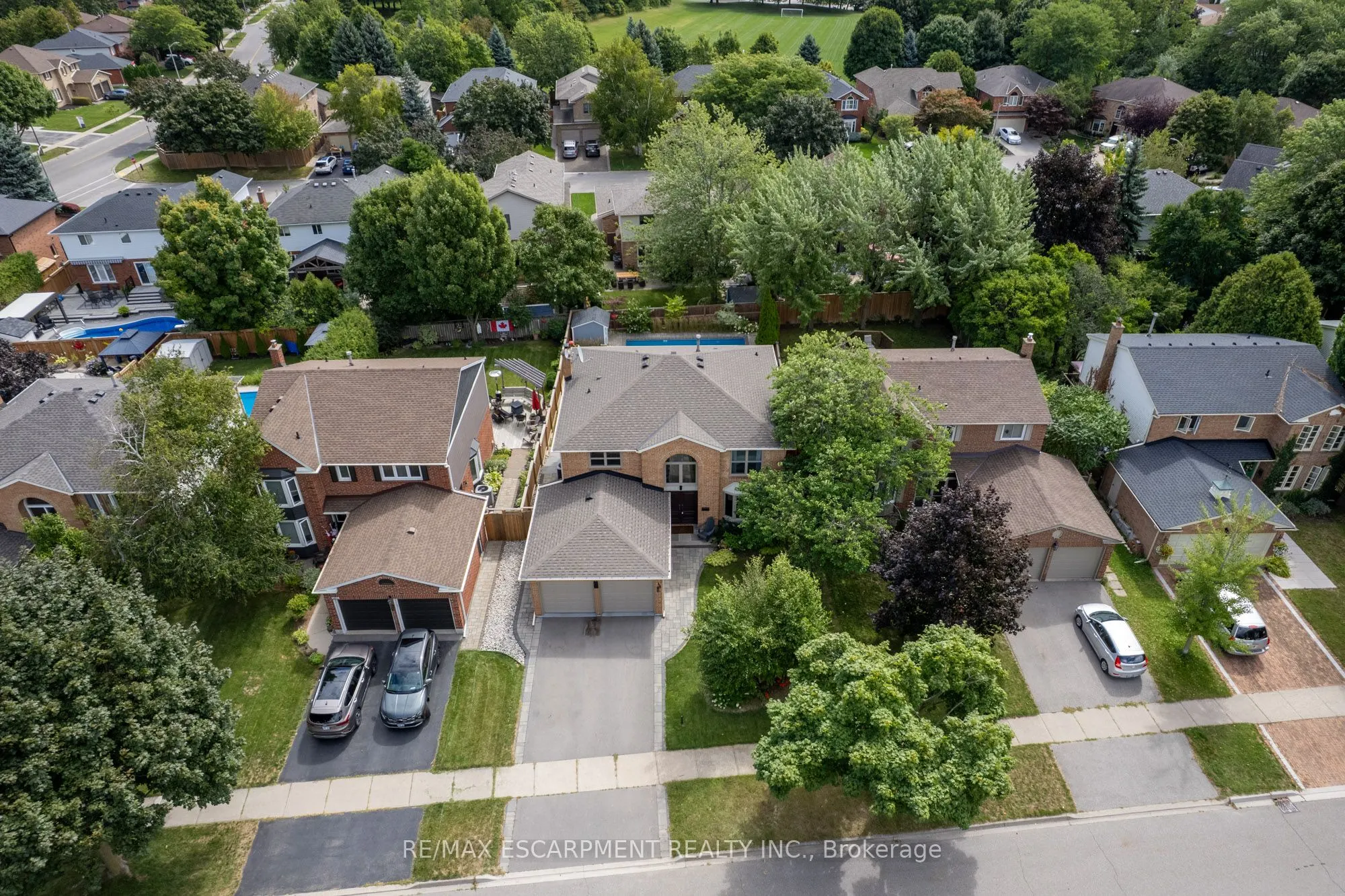 2130 Winding Way