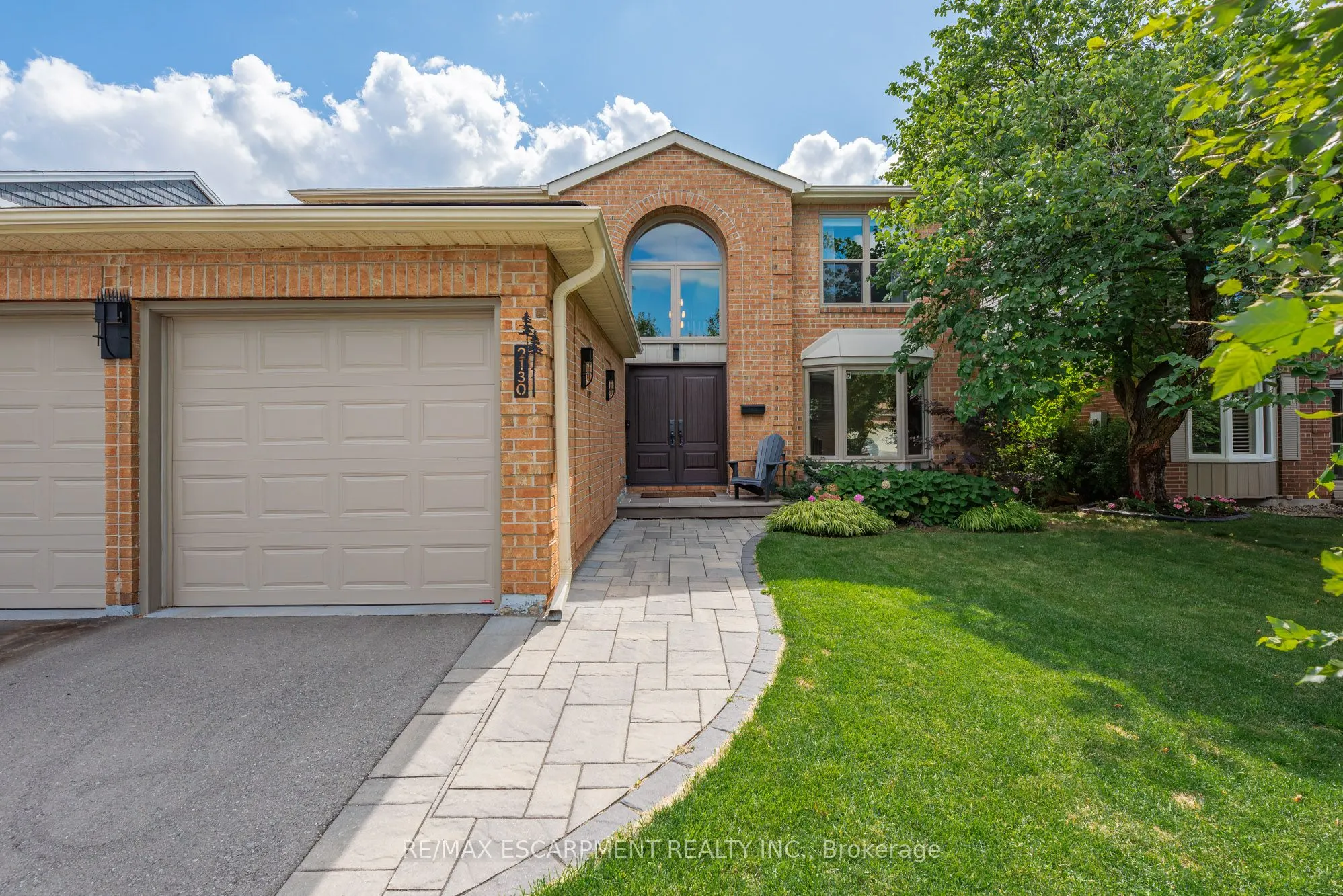 2130 Winding Way