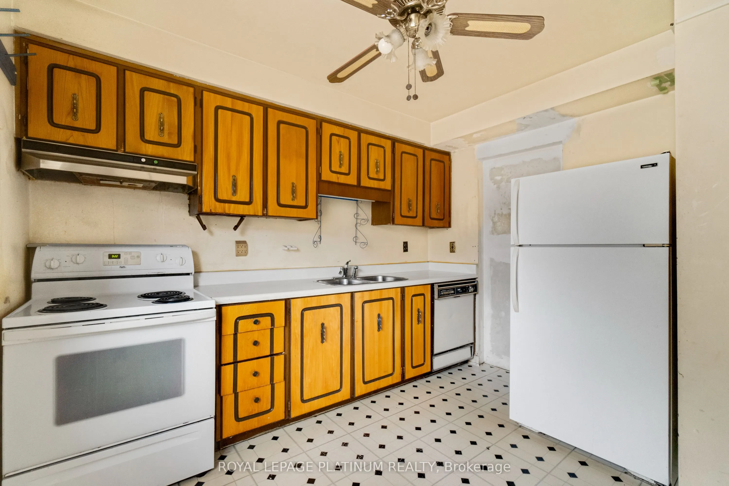 246 John Garland Boulevard, #48