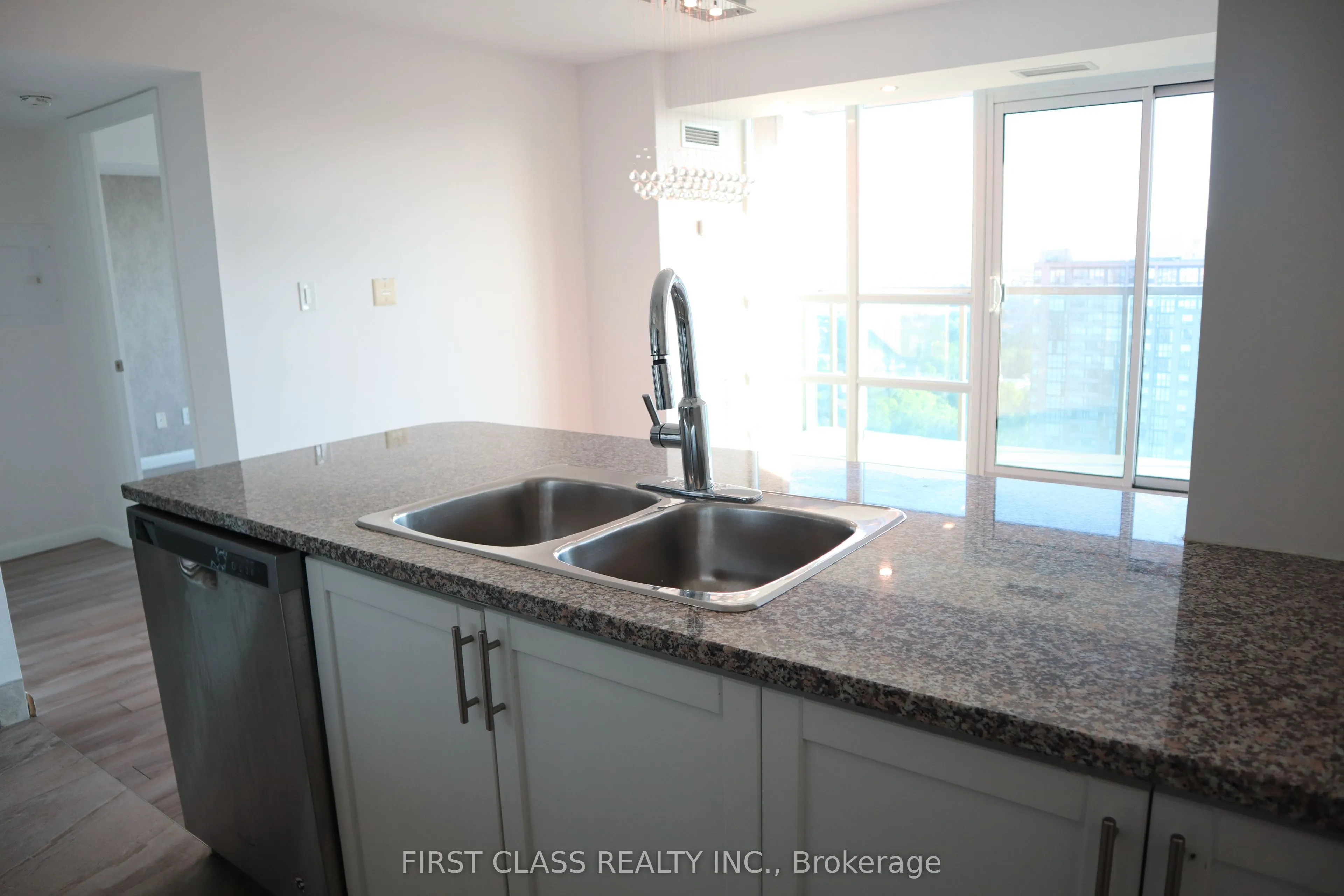 208 Enfield Place, #2805