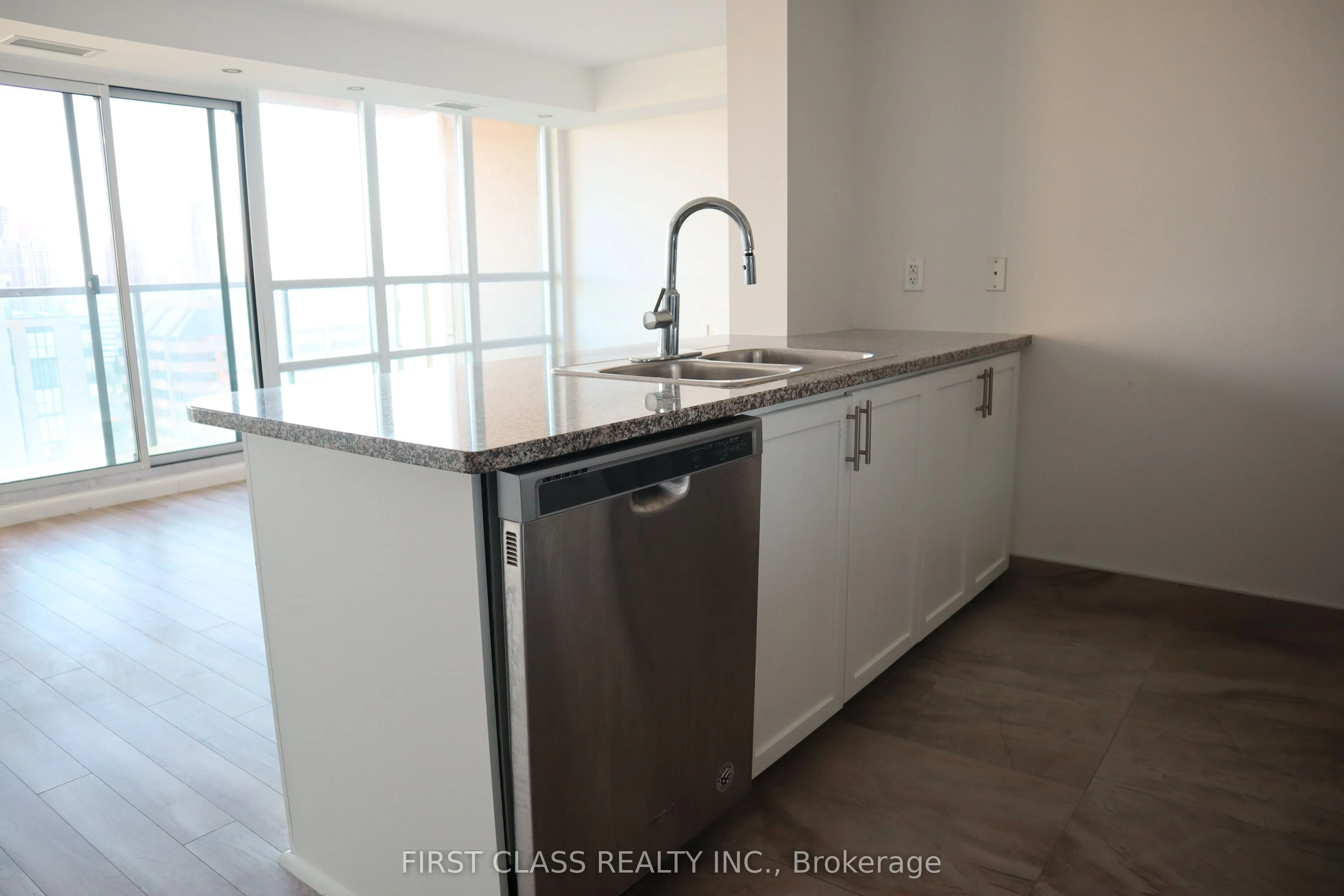 208 Enfield Place, #2805