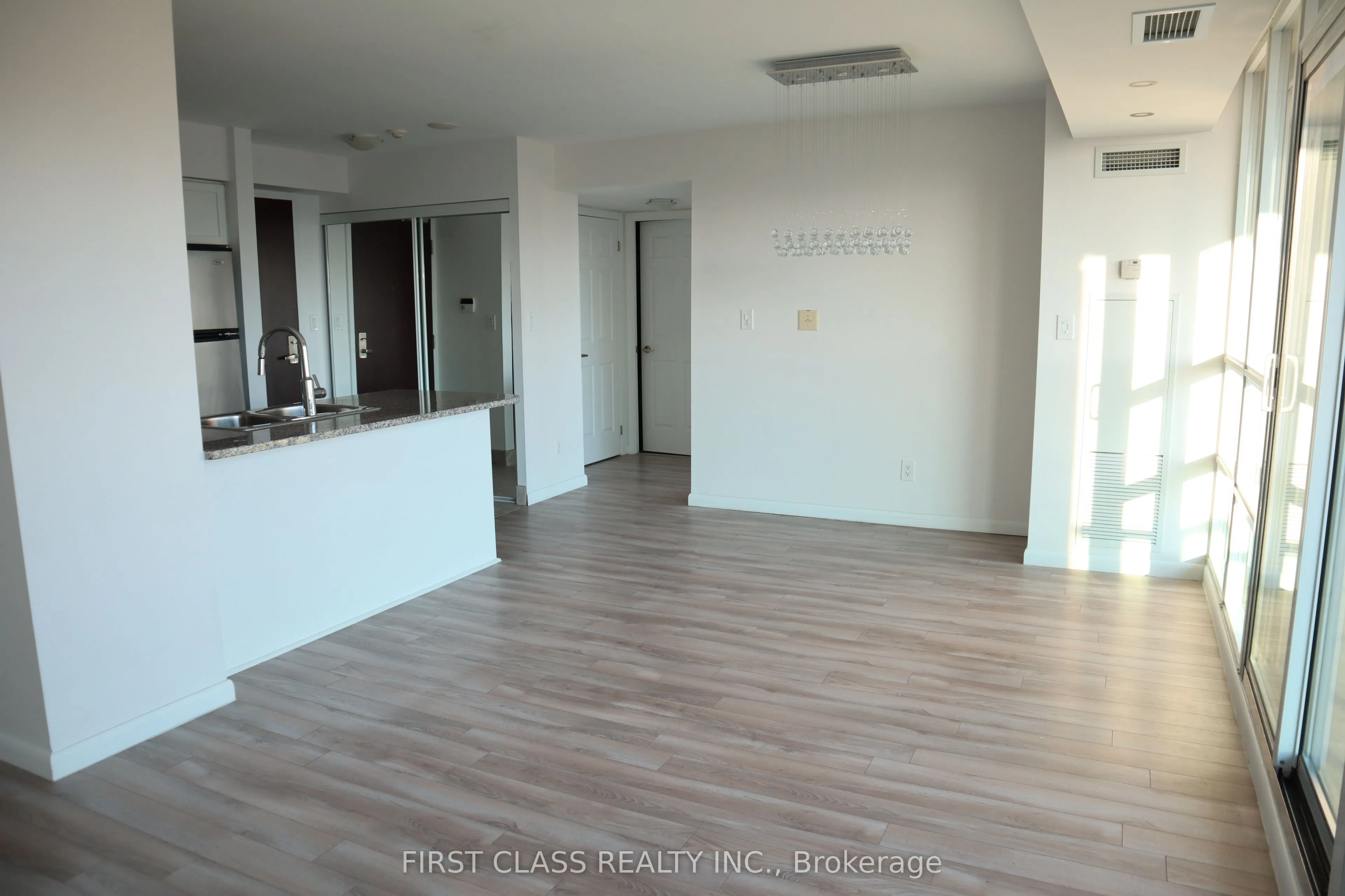 208 Enfield Place, #2805