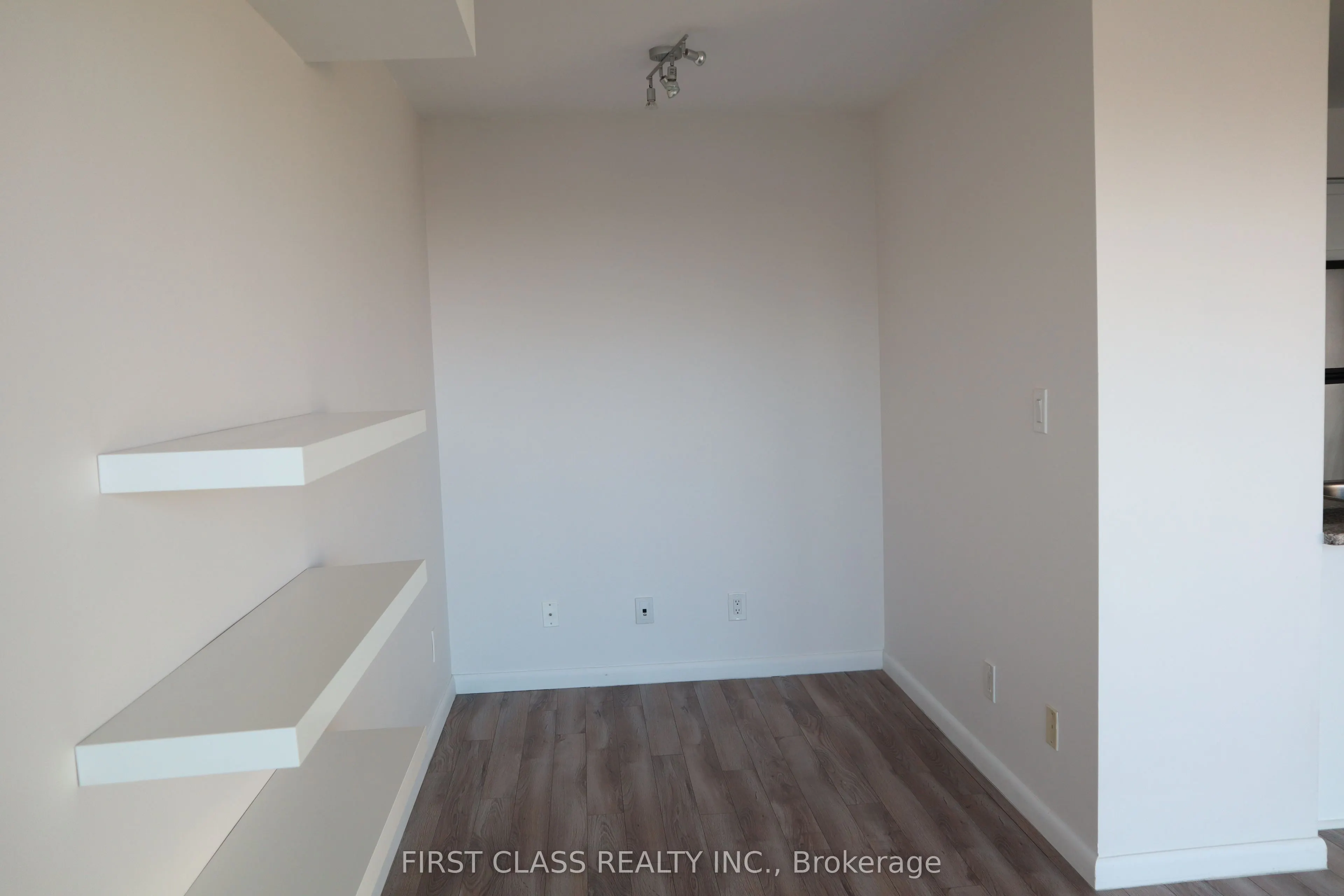208 Enfield Place, #2805