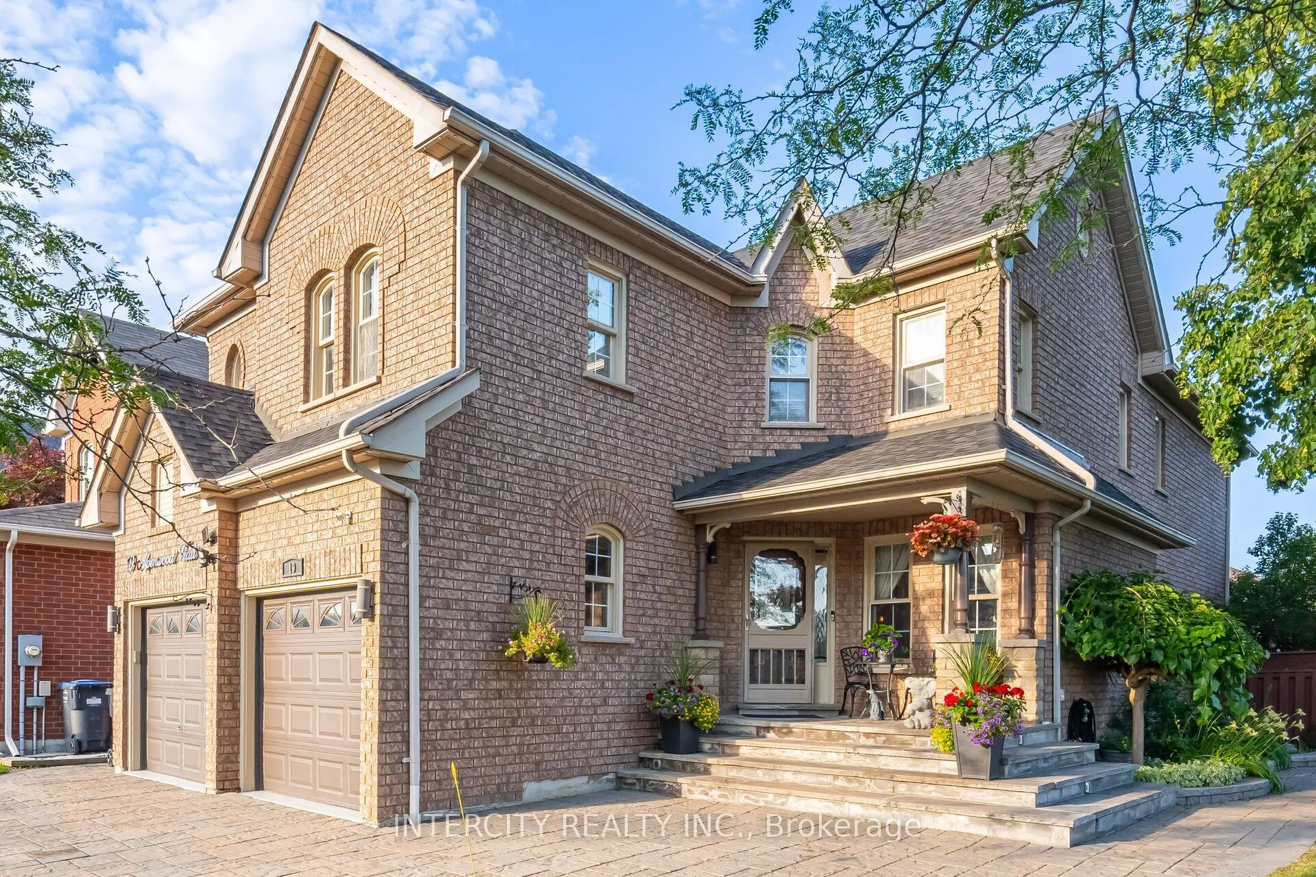 19 Aspenwood Trail