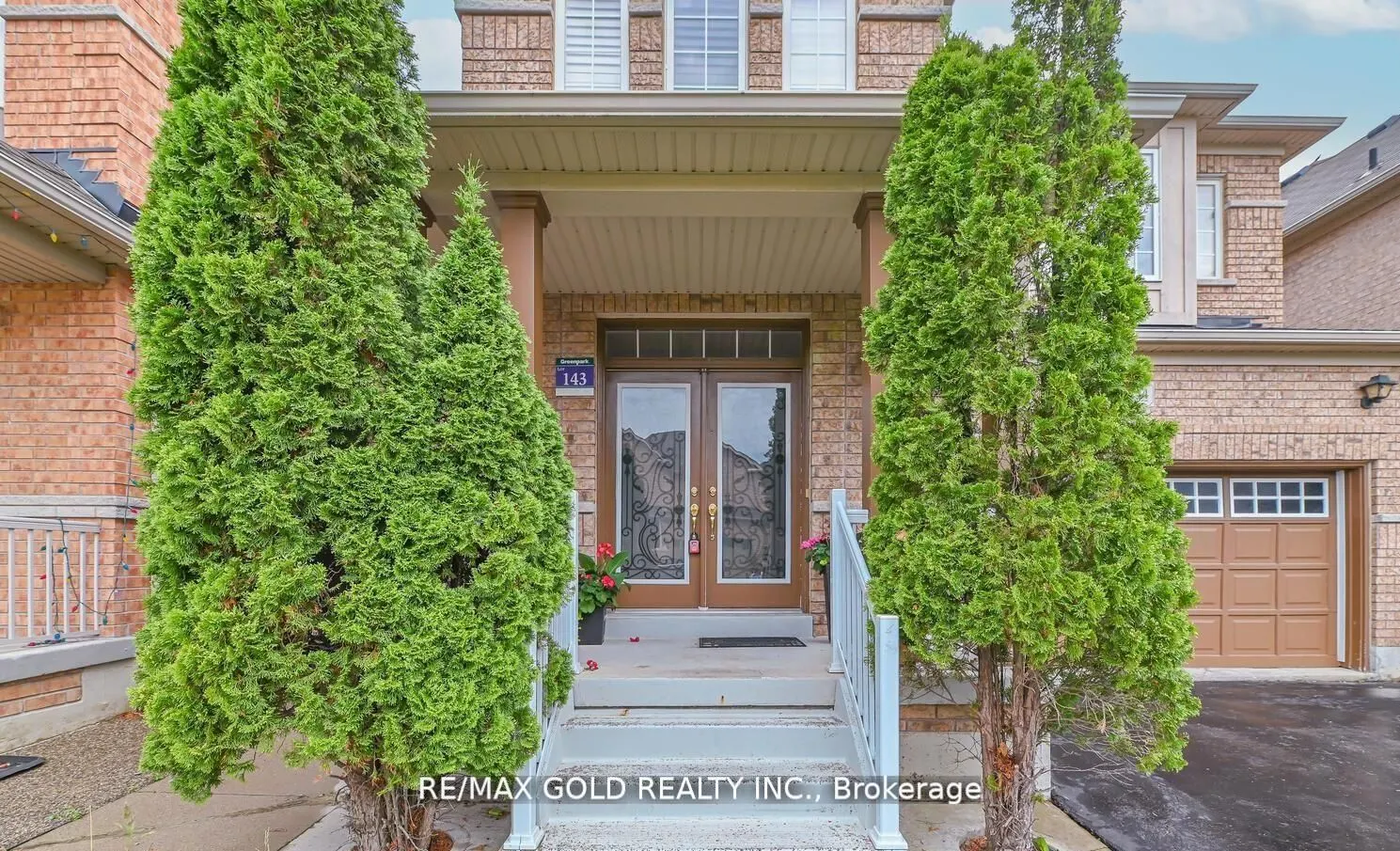 54 Gamson Crescent