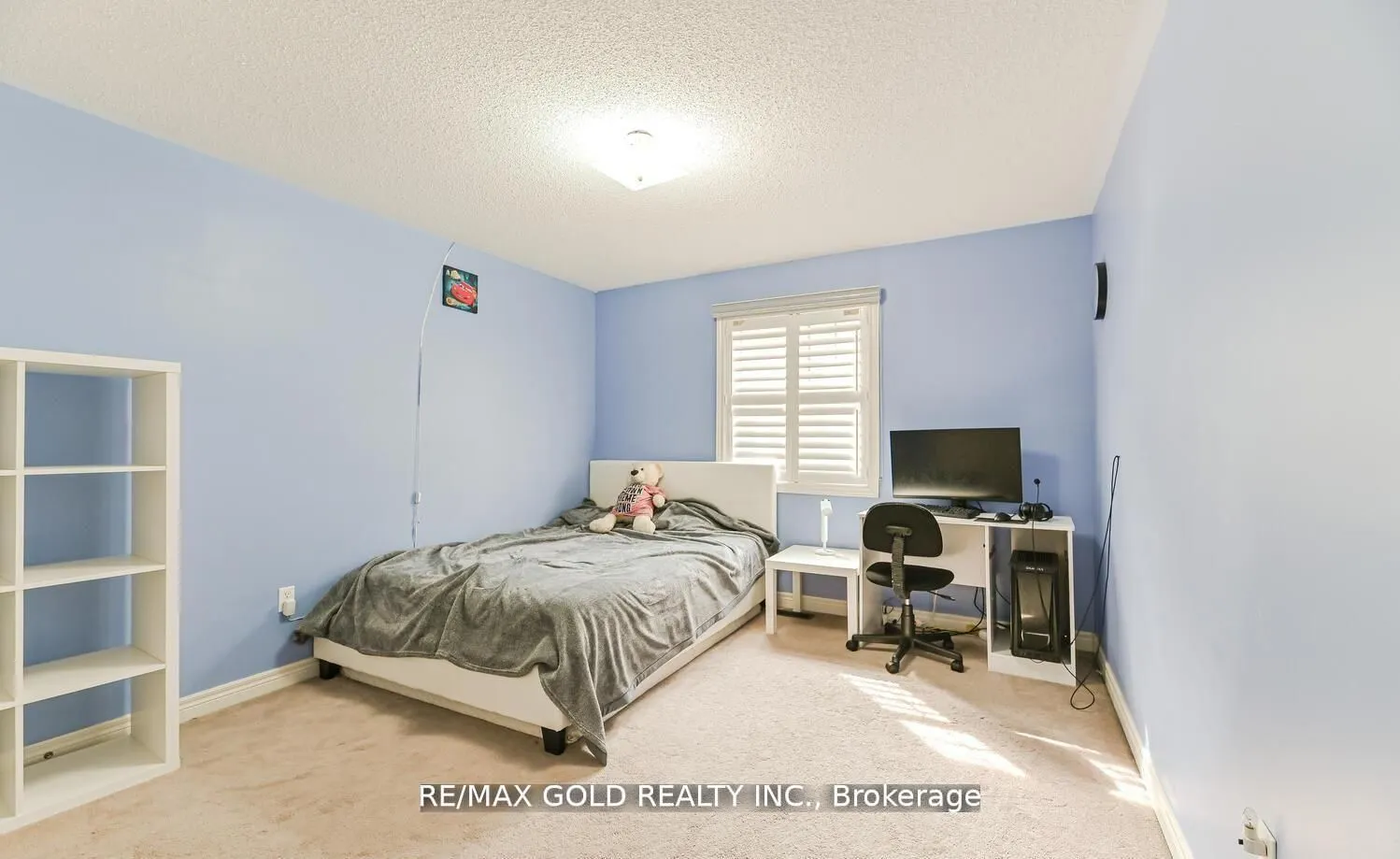 54 Gamson Crescent