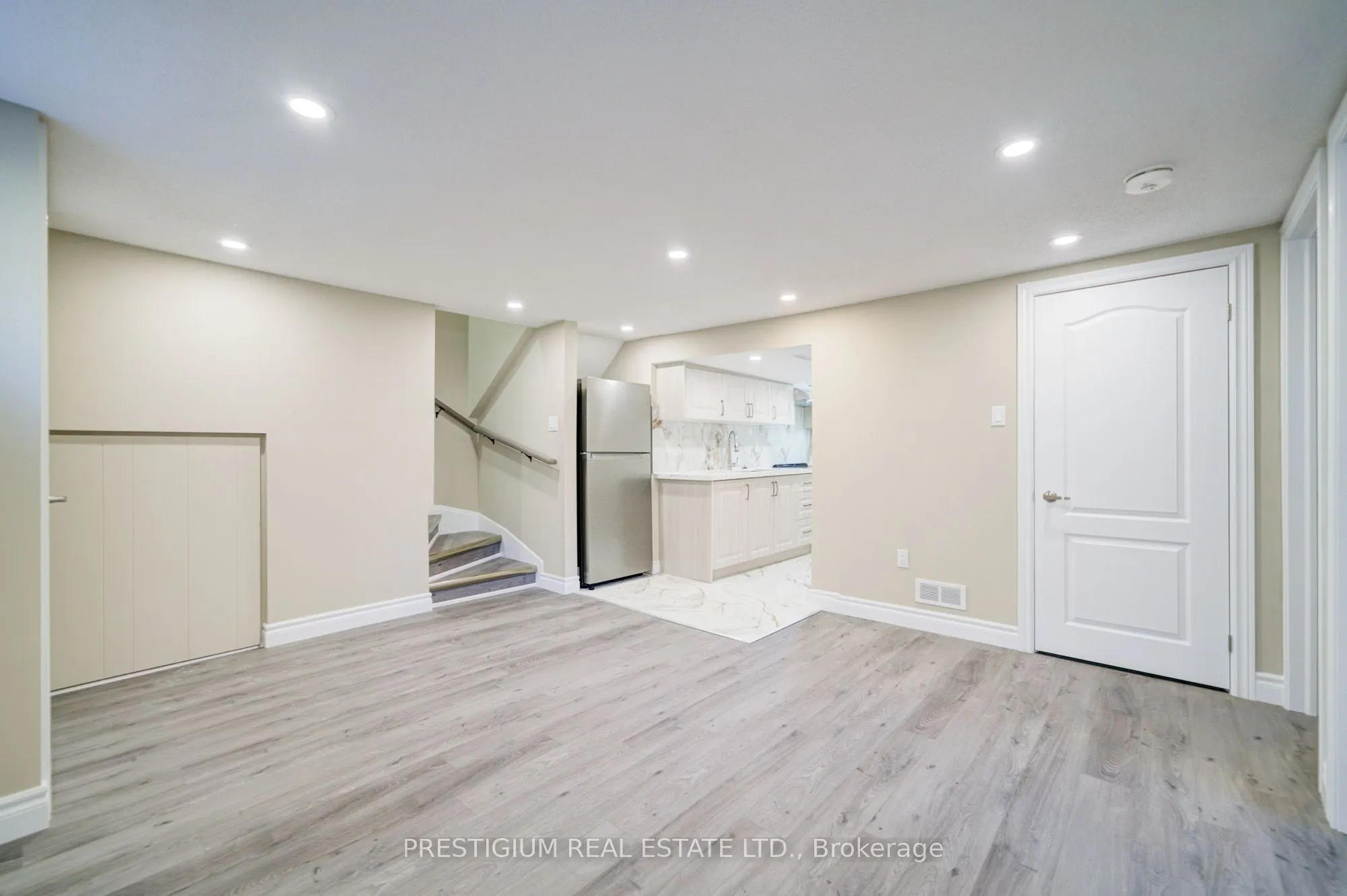 6 Willis Drive