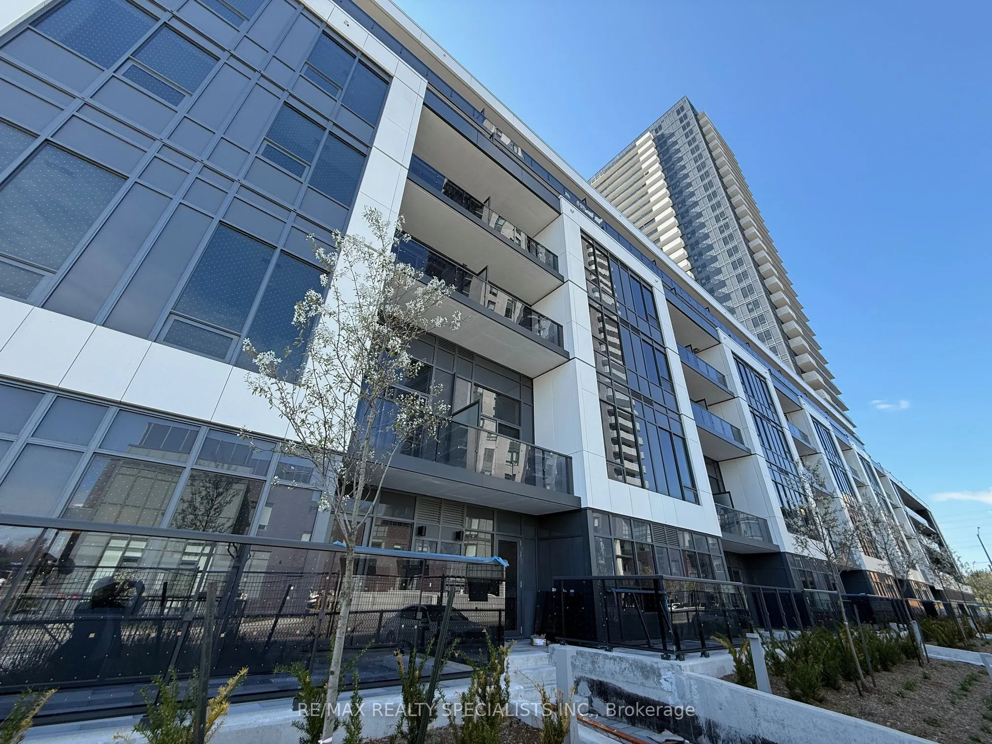 5105 Hurontario Street, #3203
