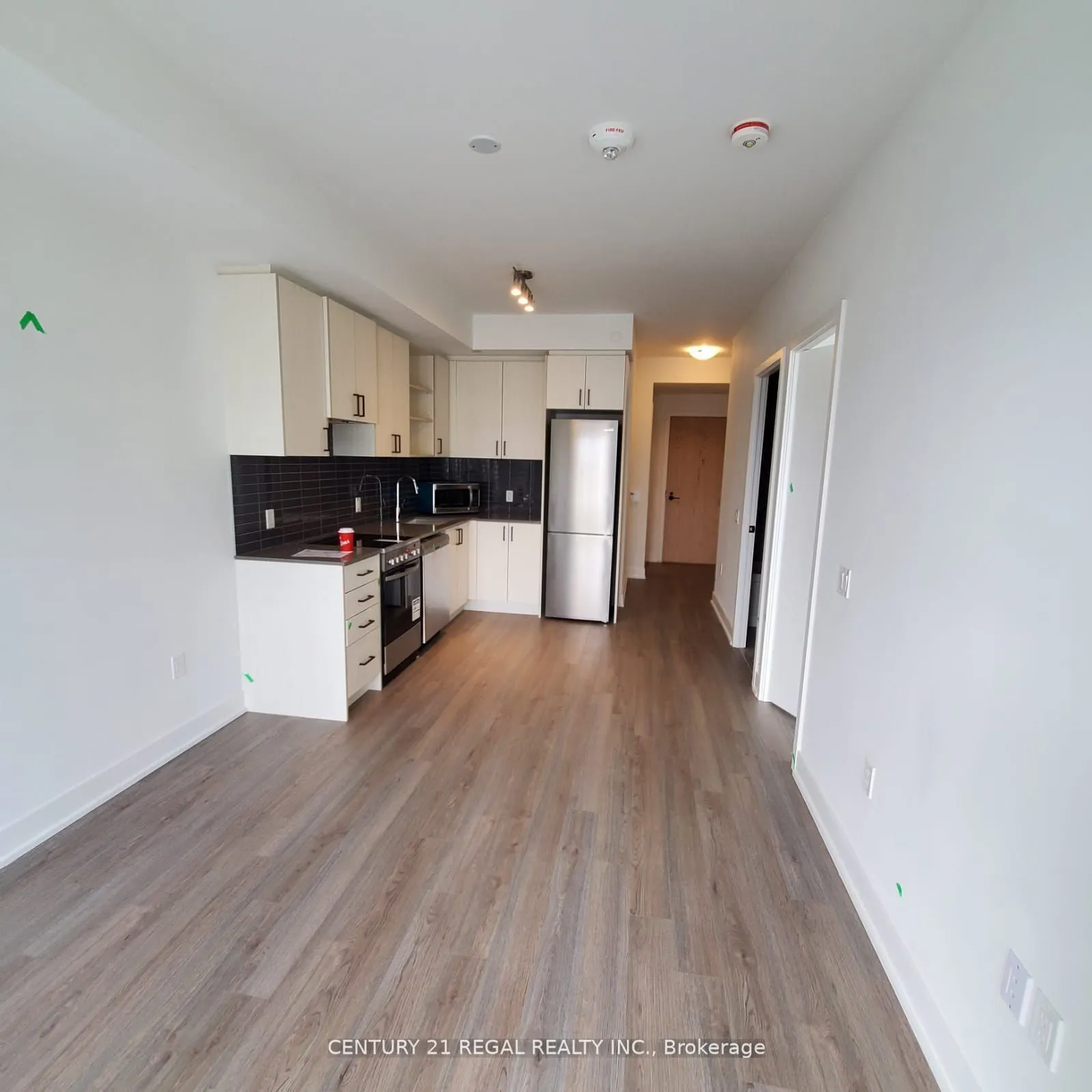 50 George Butchart Drive, #609