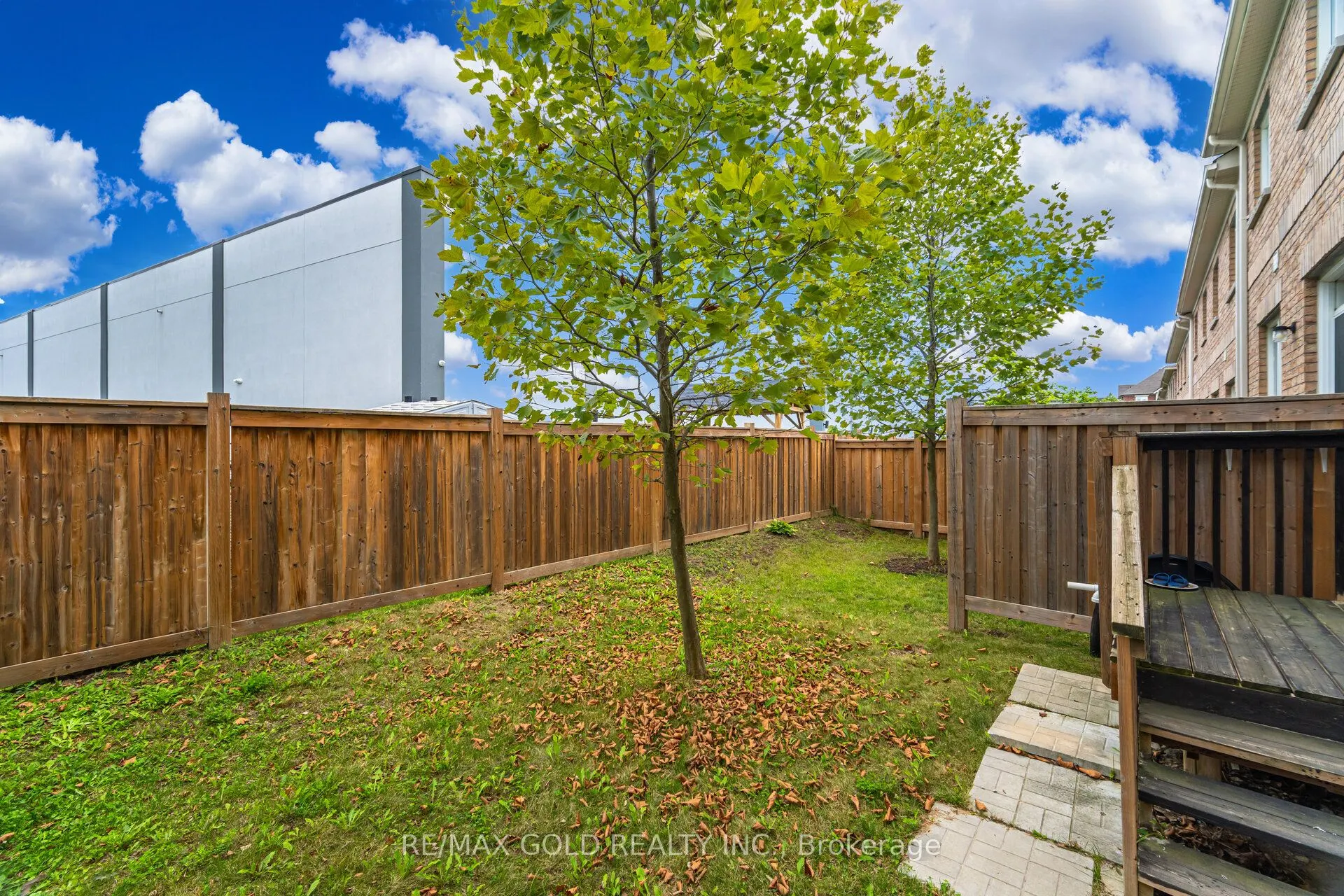 62 Valley Lane