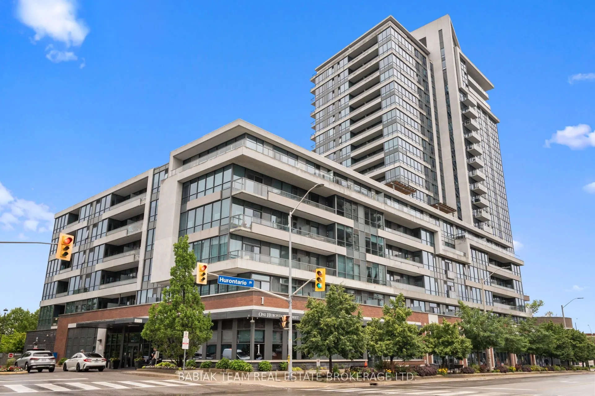 1 Hurontario Street, #2004
