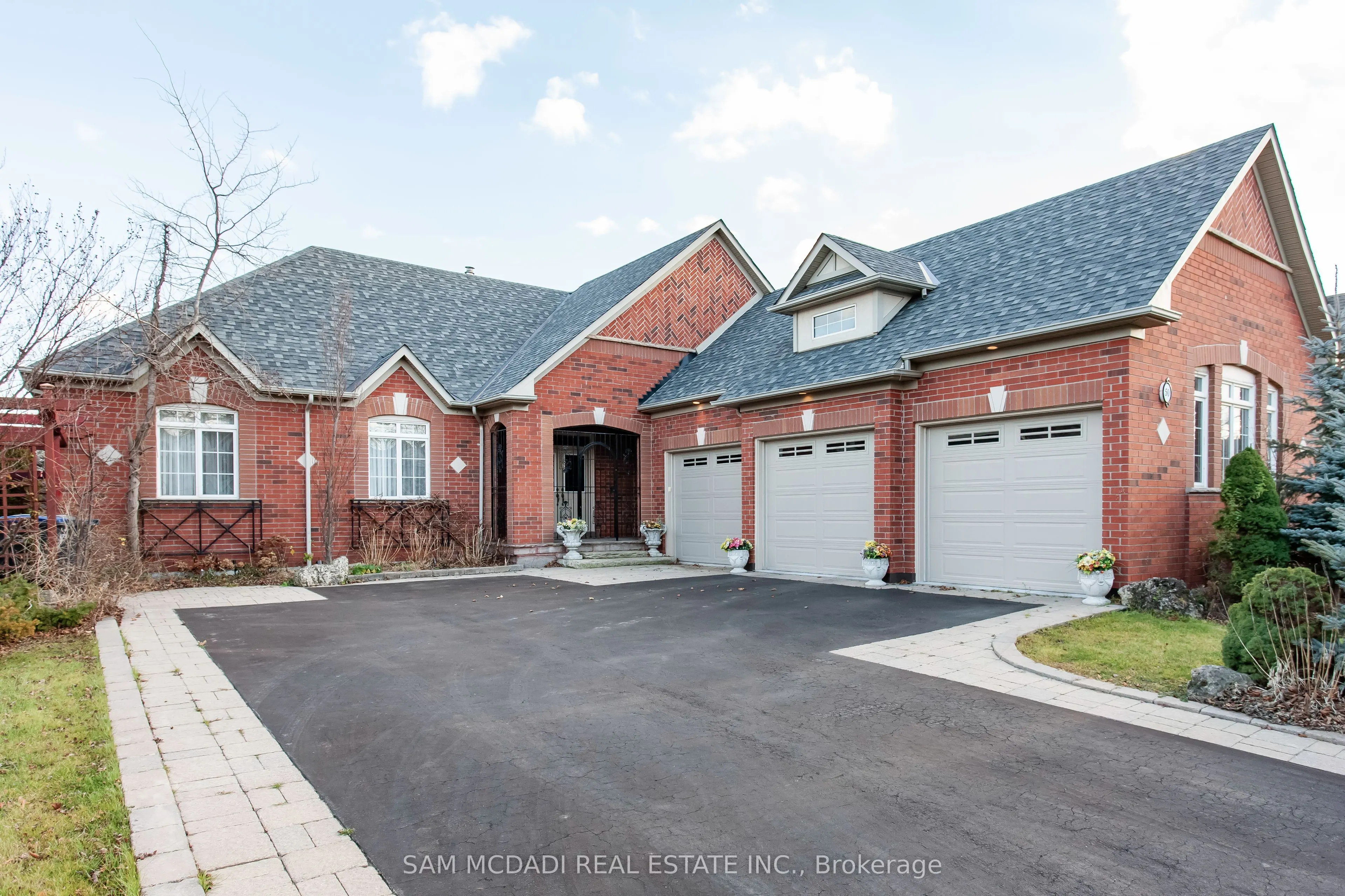 50 Links Lane, #Upper