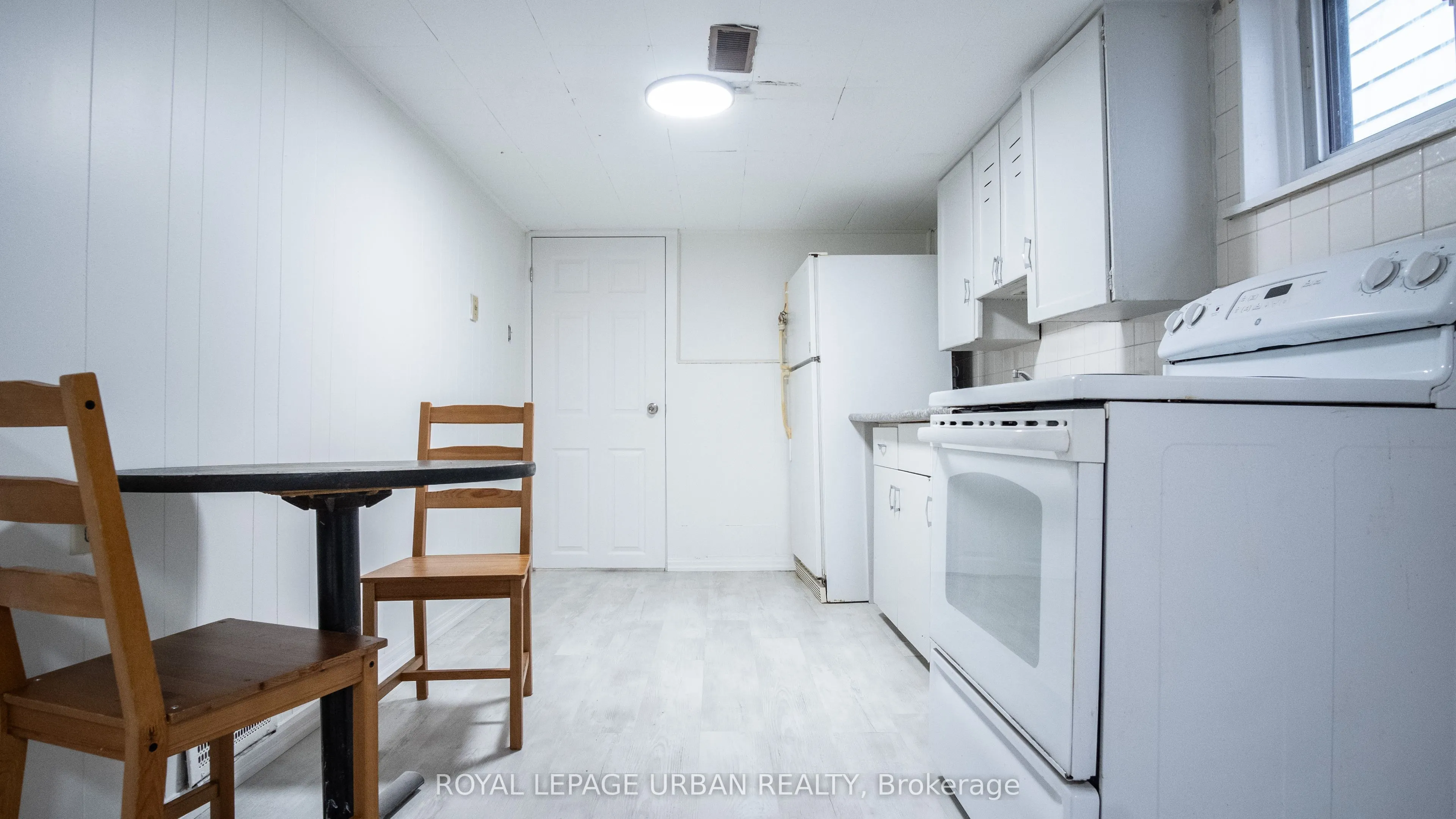 85 Aileen Avenue