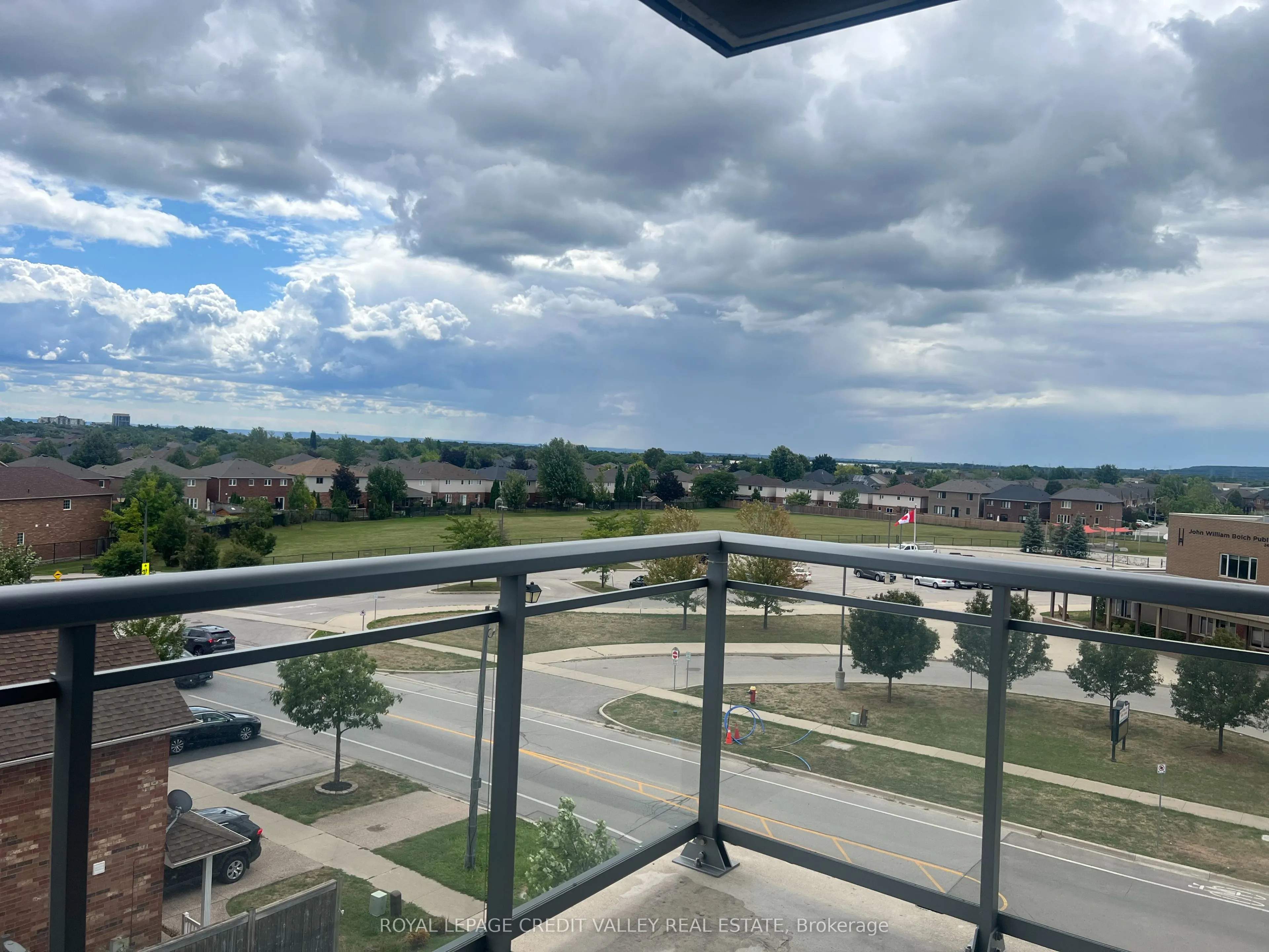 5220 Dundas Street, #D416