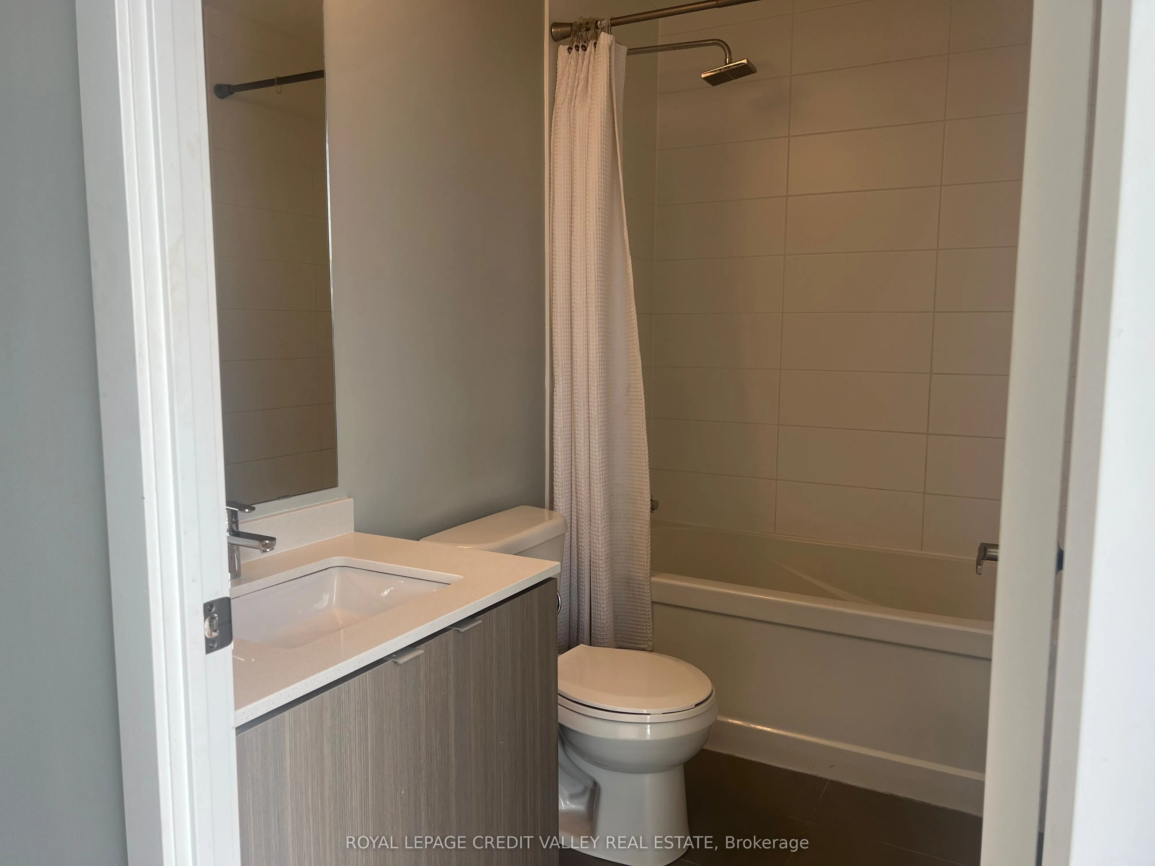 5220 Dundas Street, #D416