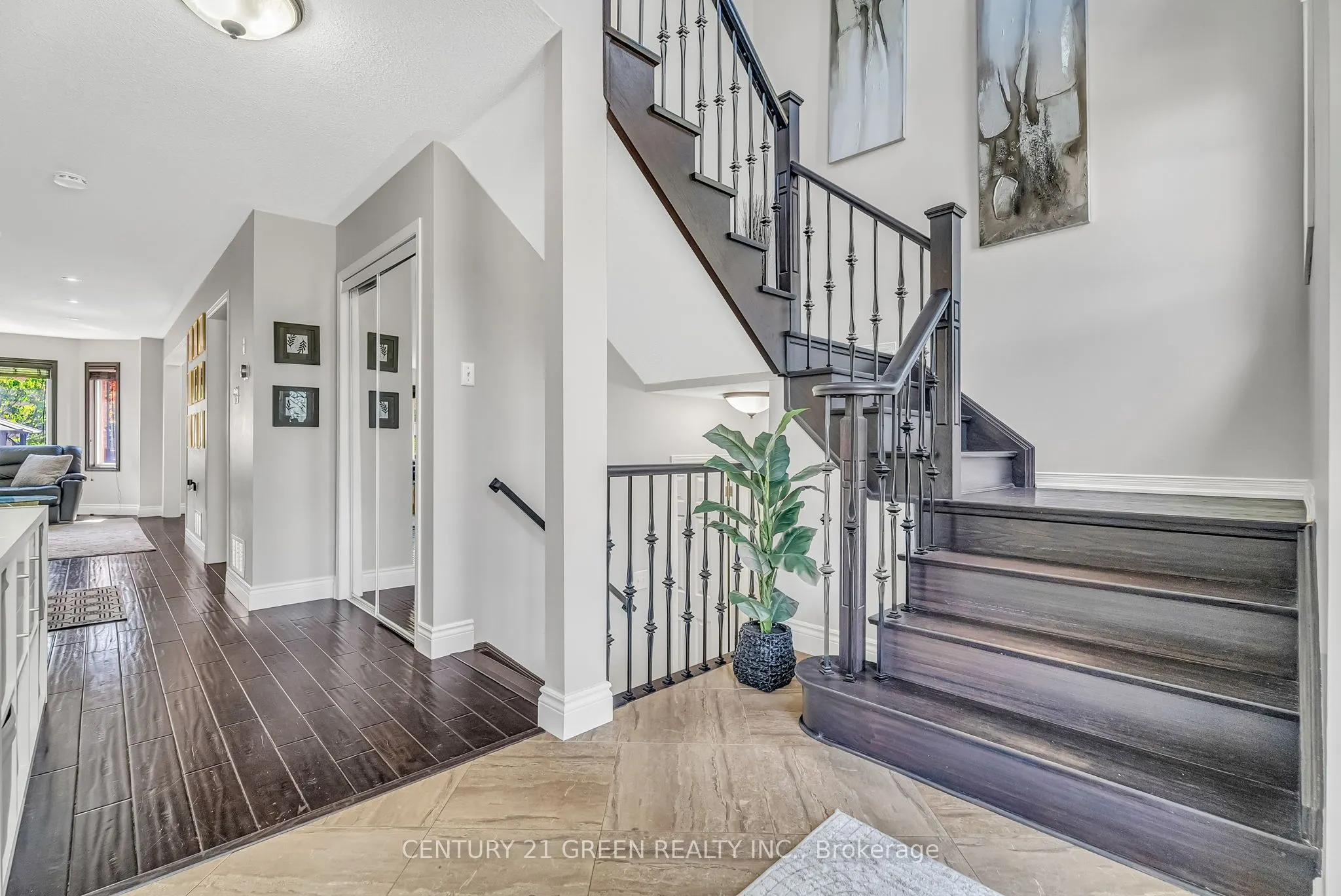 410 DUNCAN Lane