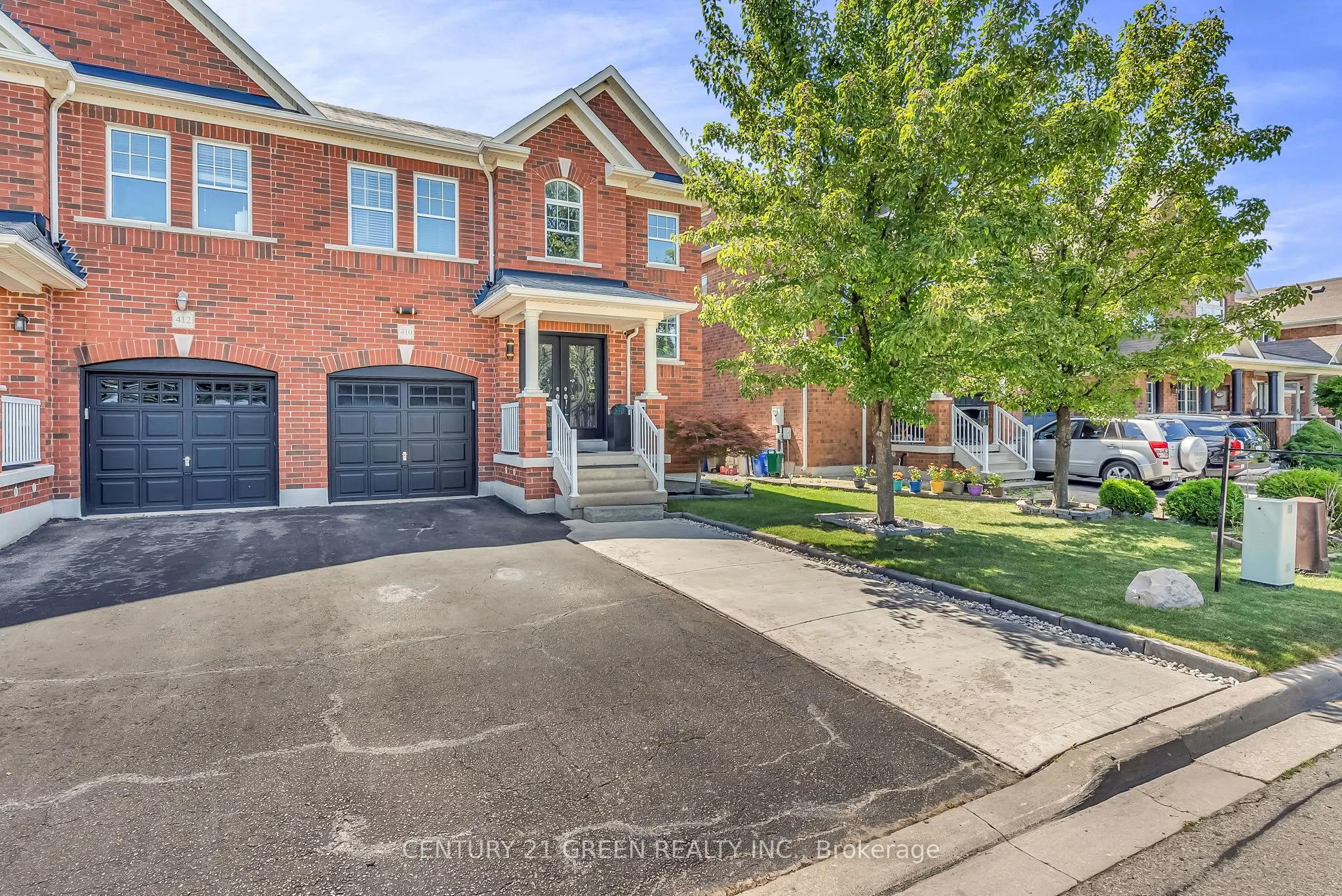 410 DUNCAN Lane