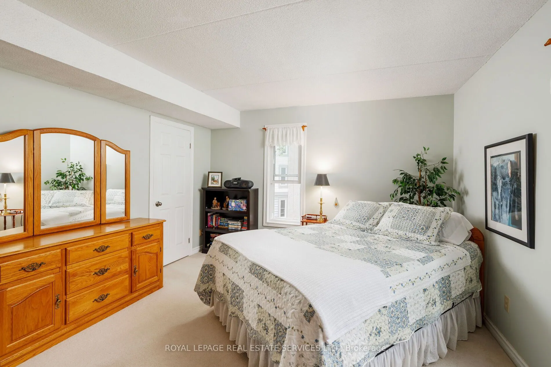 2040 Cleaver Avenue, #211