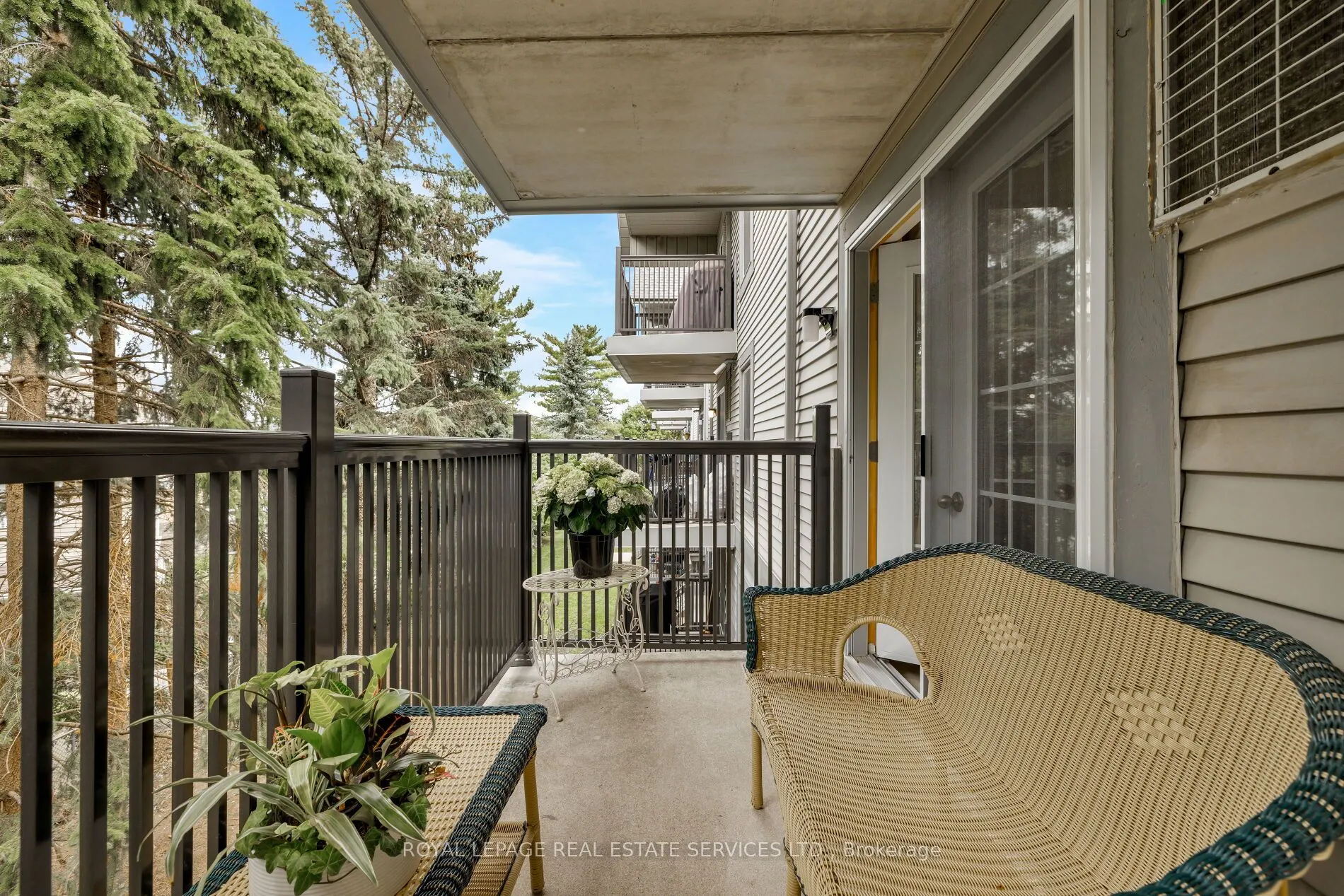 2040 Cleaver Avenue, #211