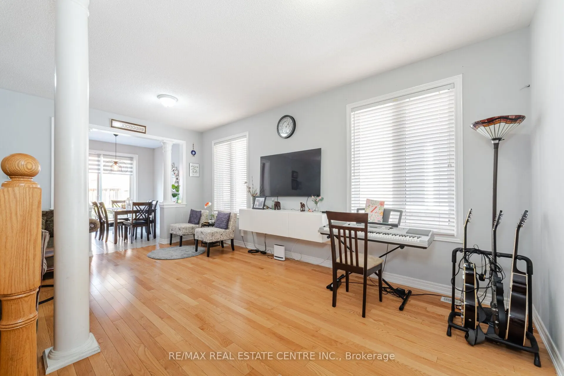 15 Vanderpool Crescent