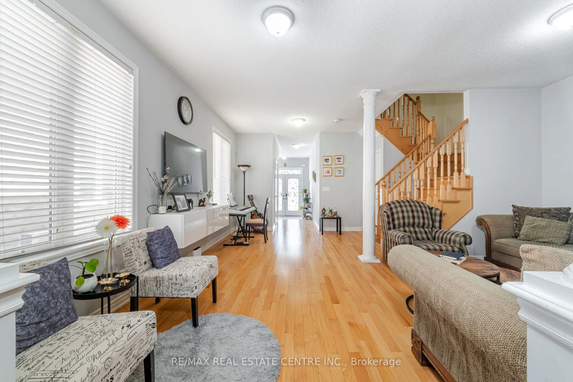 15 Vanderpool Crescent