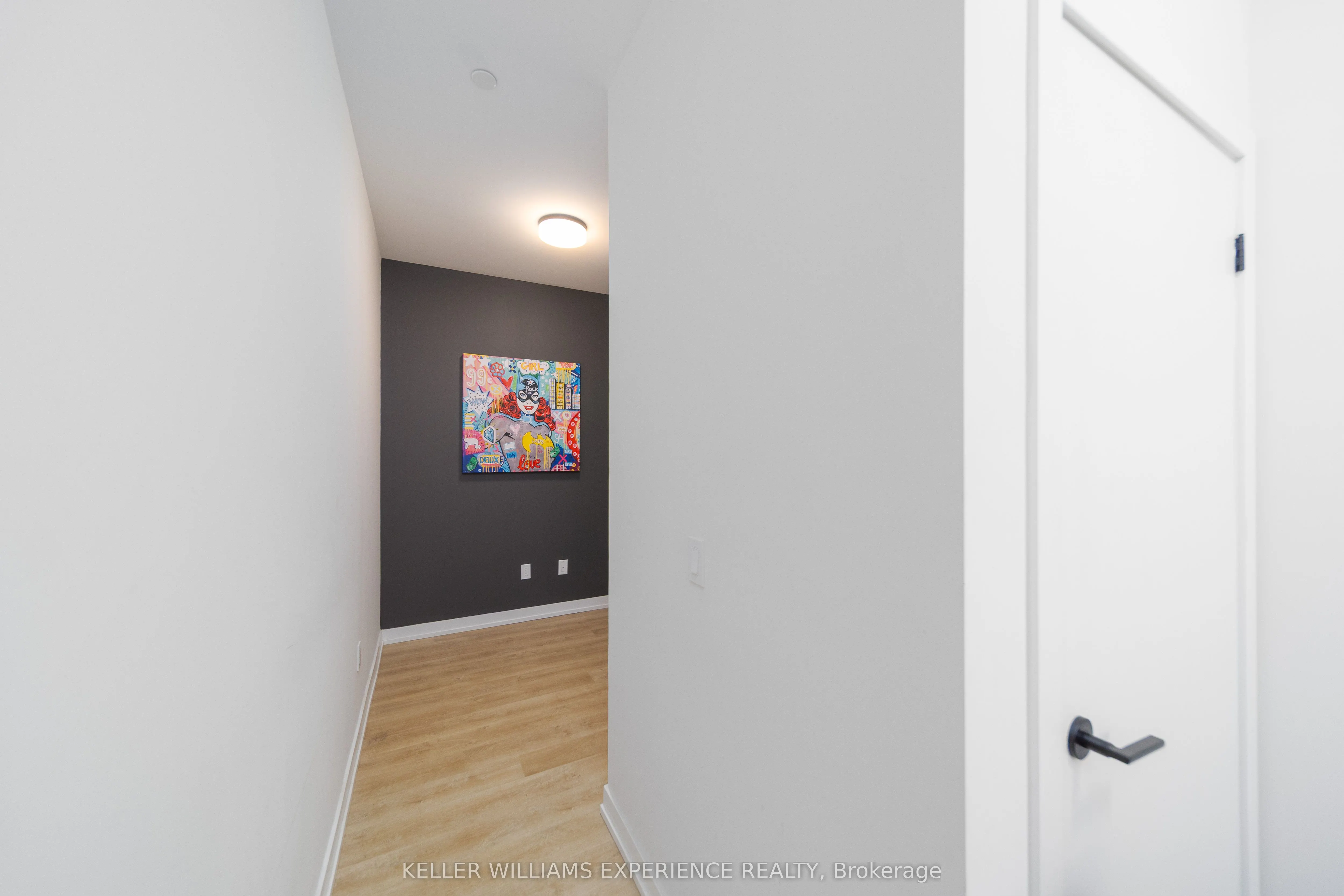 2300 St Clair Avenue W, #118