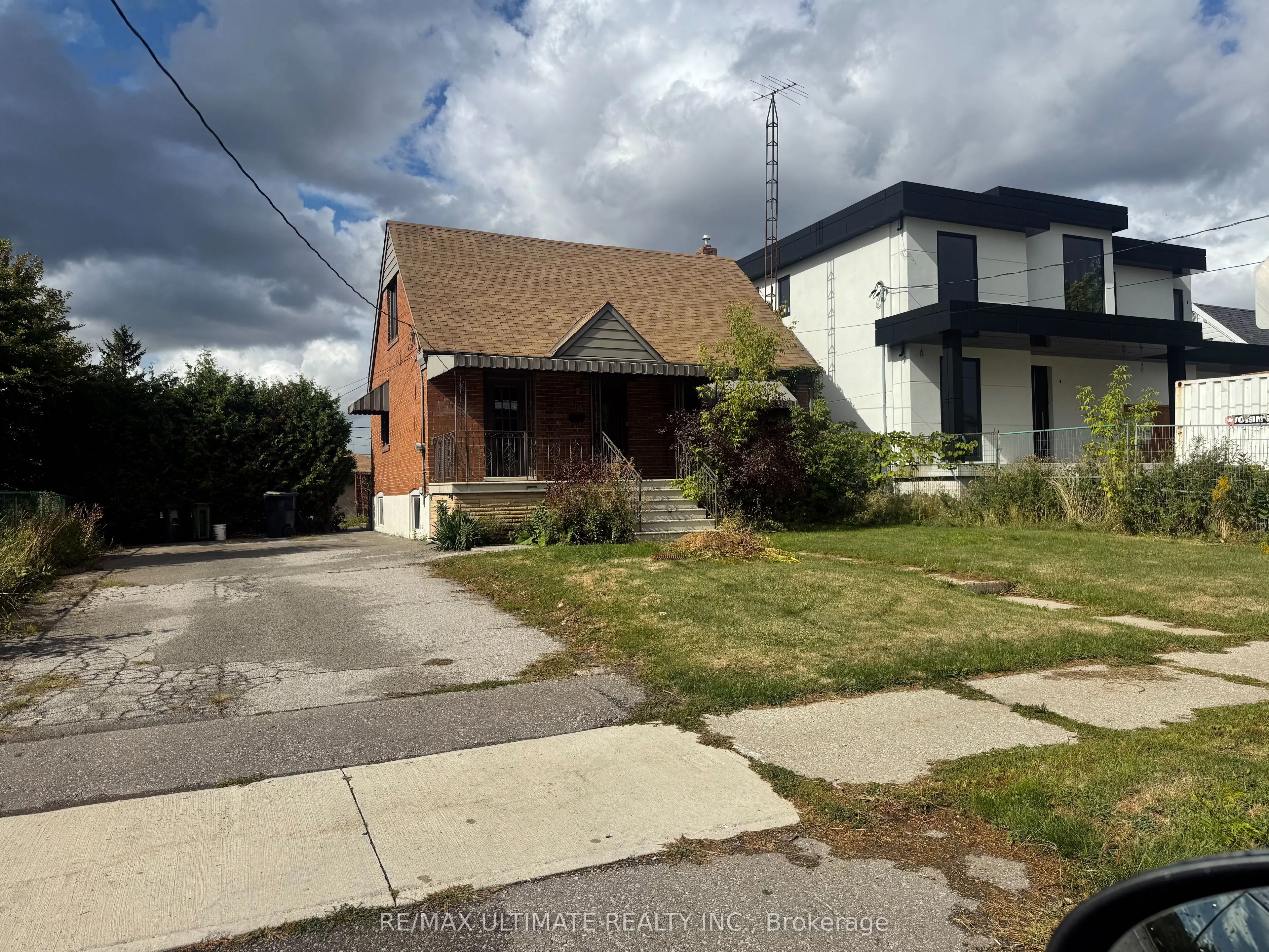 90 Glen Long Avenue