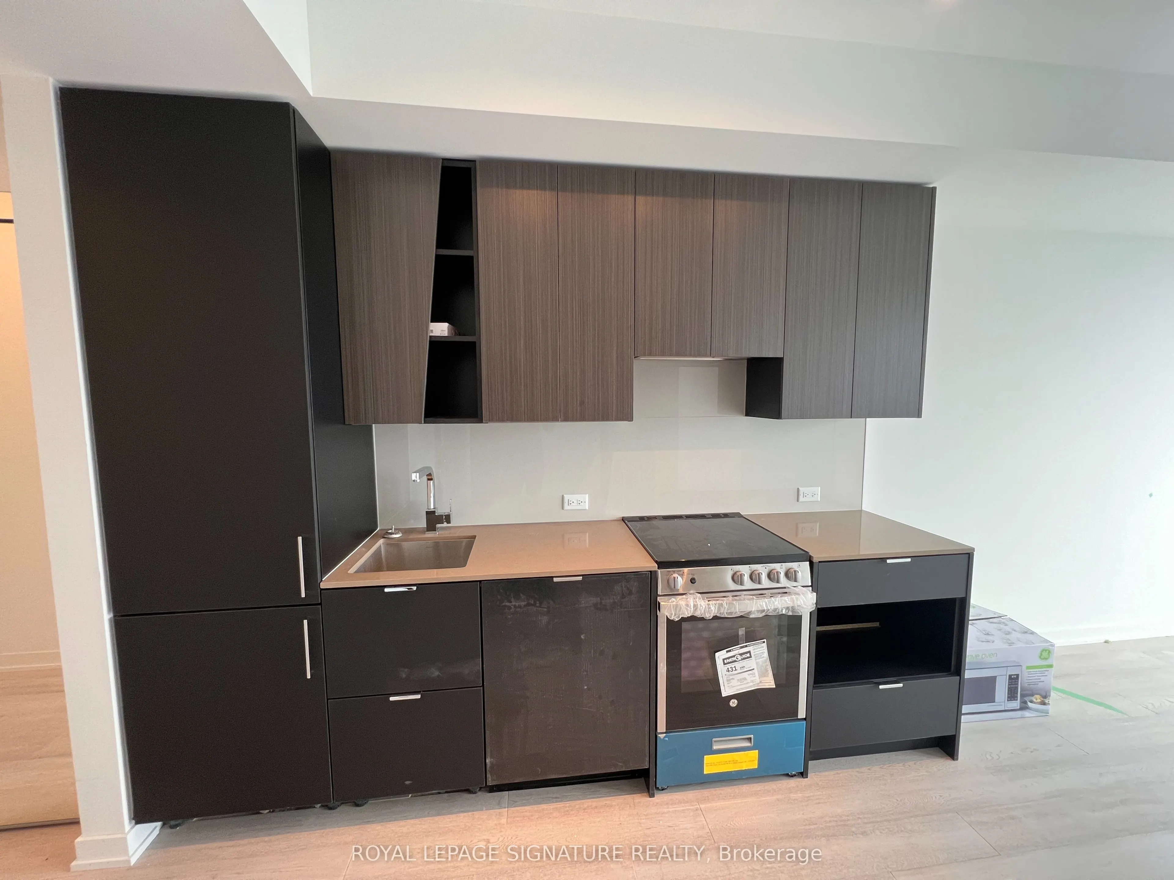 3883 Quartz Road SE, #4208