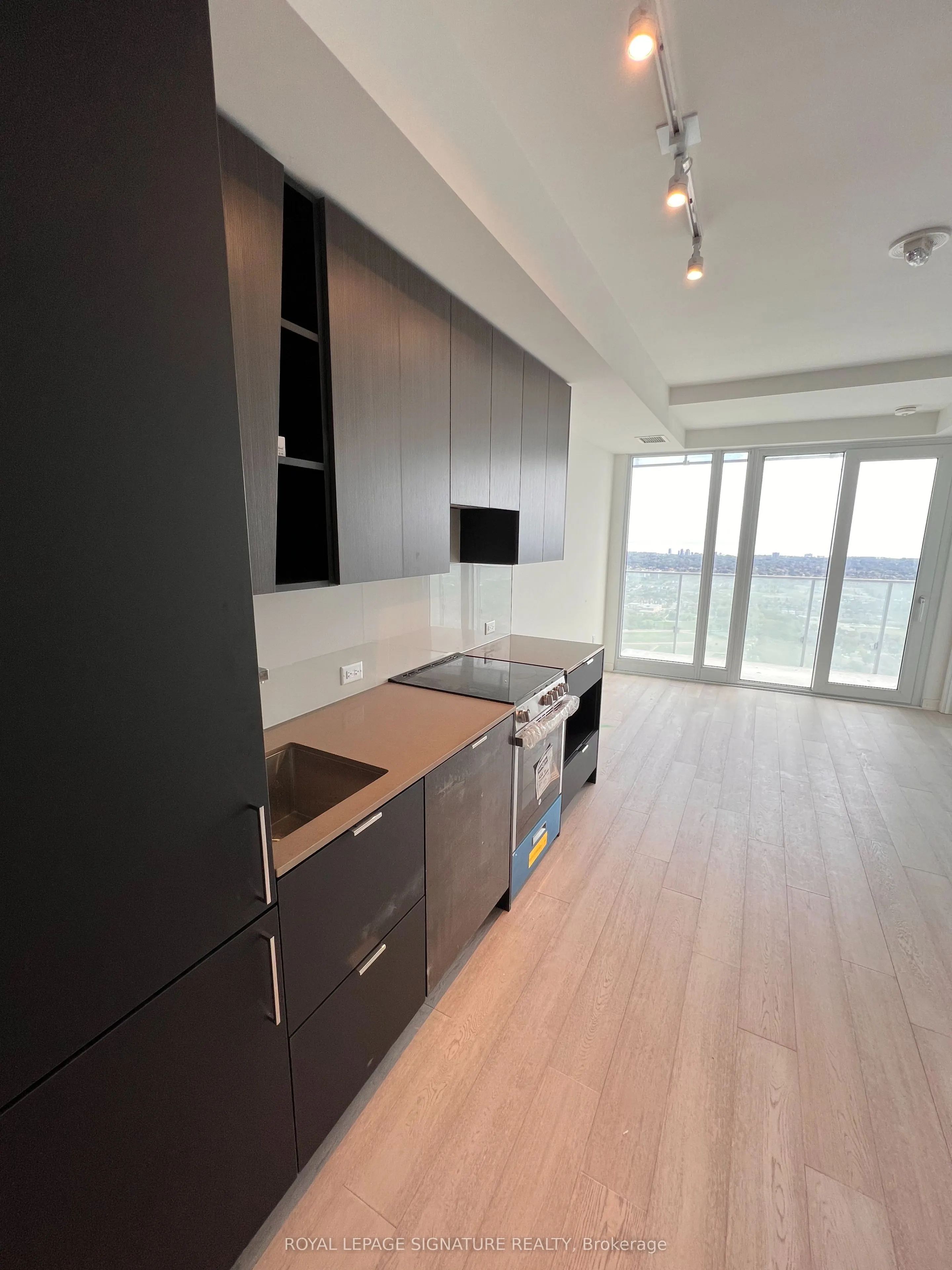 3883 Quartz Road SE, #4208