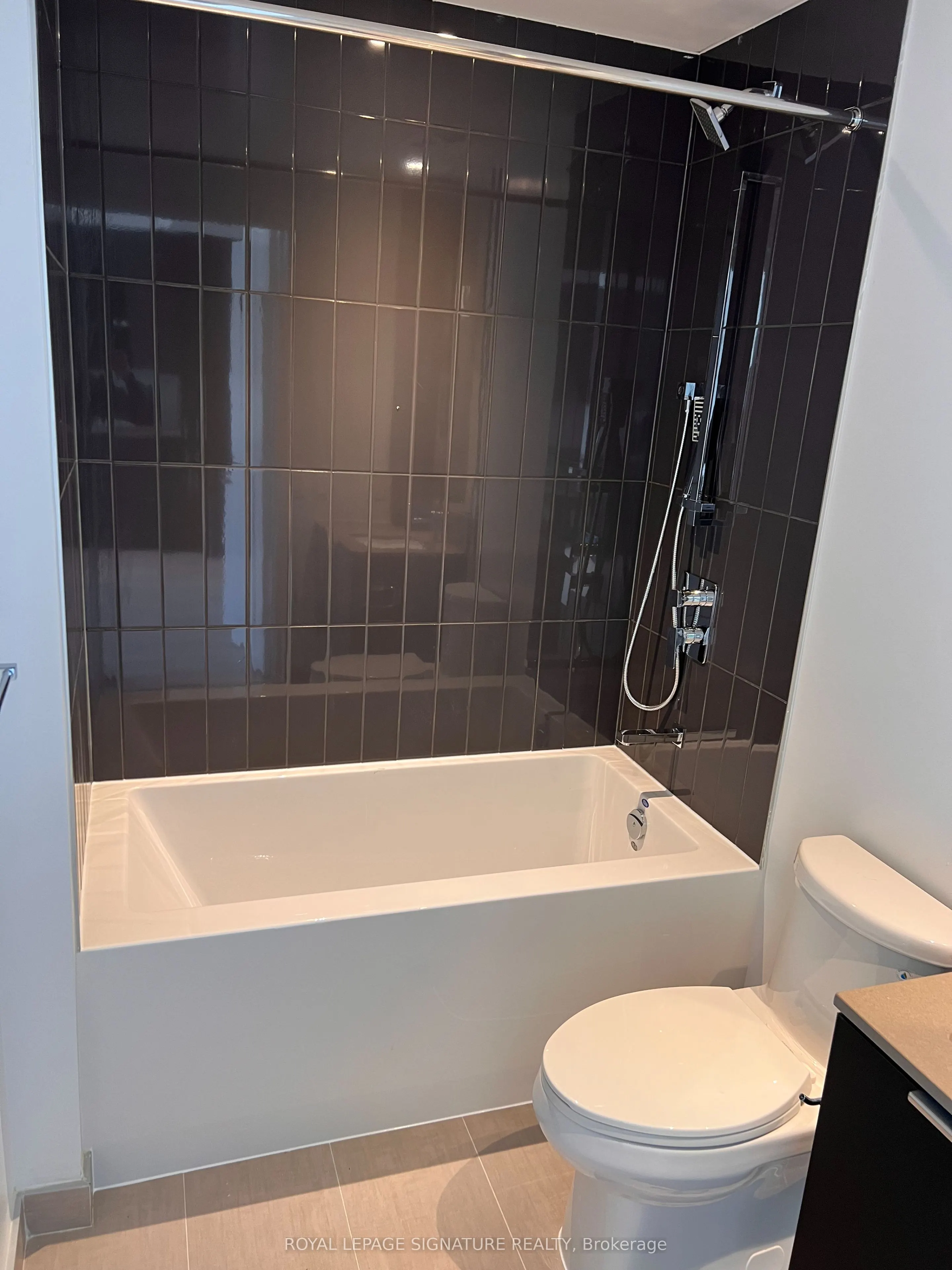3883 Quartz Road SE, #4208