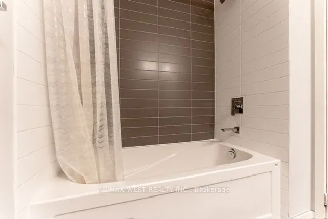 4011 Brickstone Mews, #903