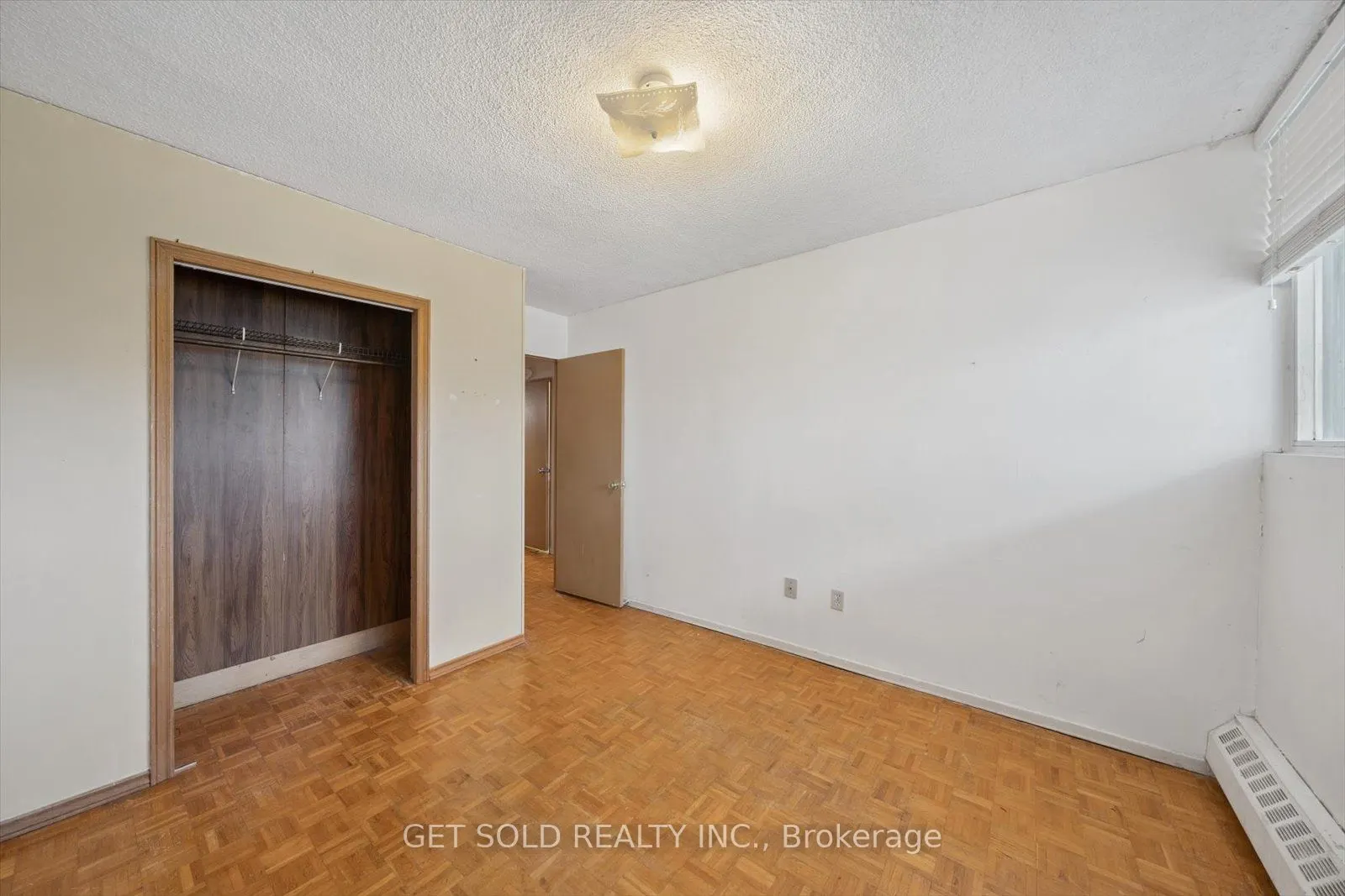 2121 Roche Court, #301
