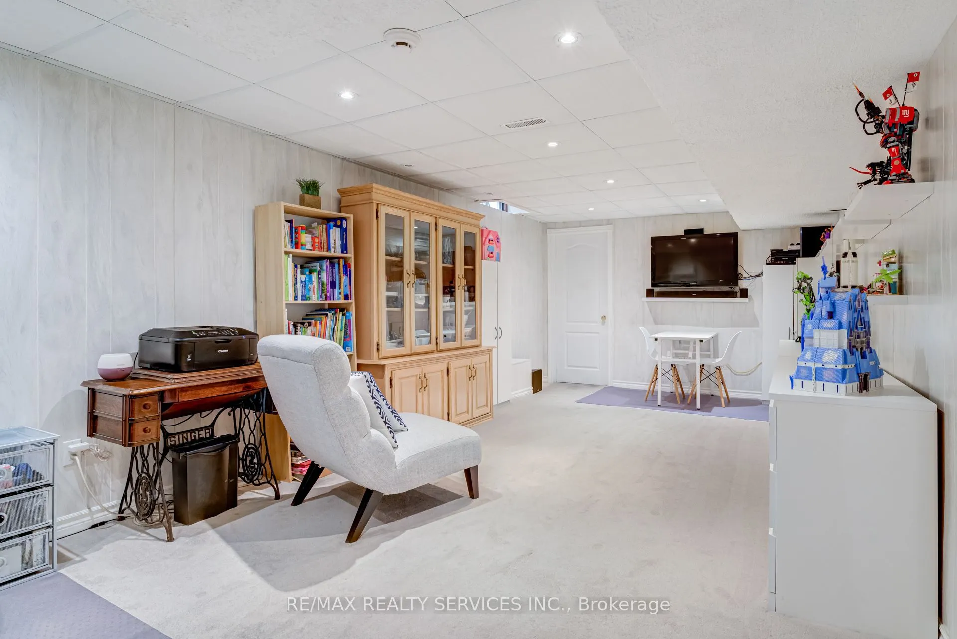 74 Crenshaw Court