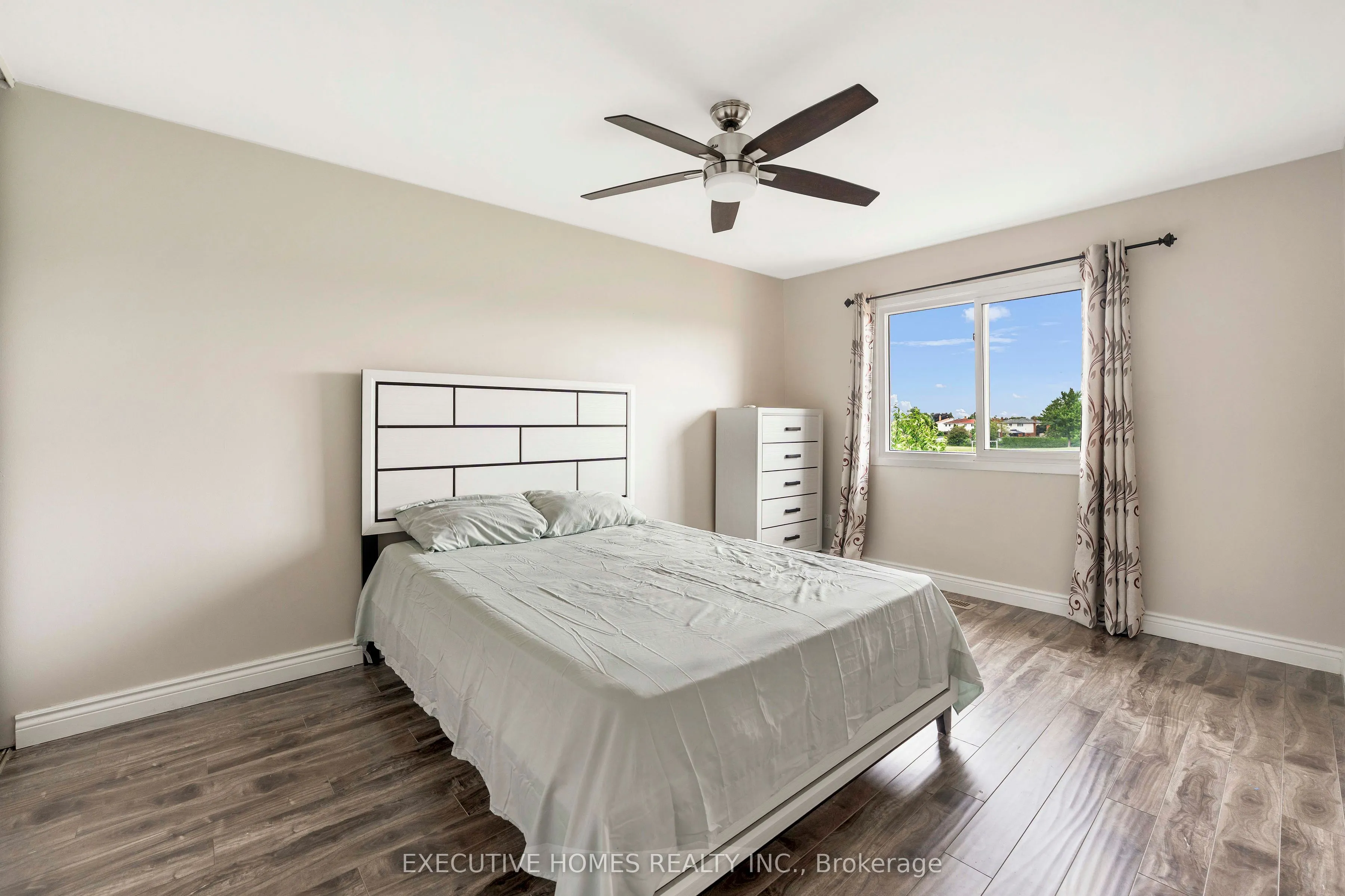 140 Weybridge Trail