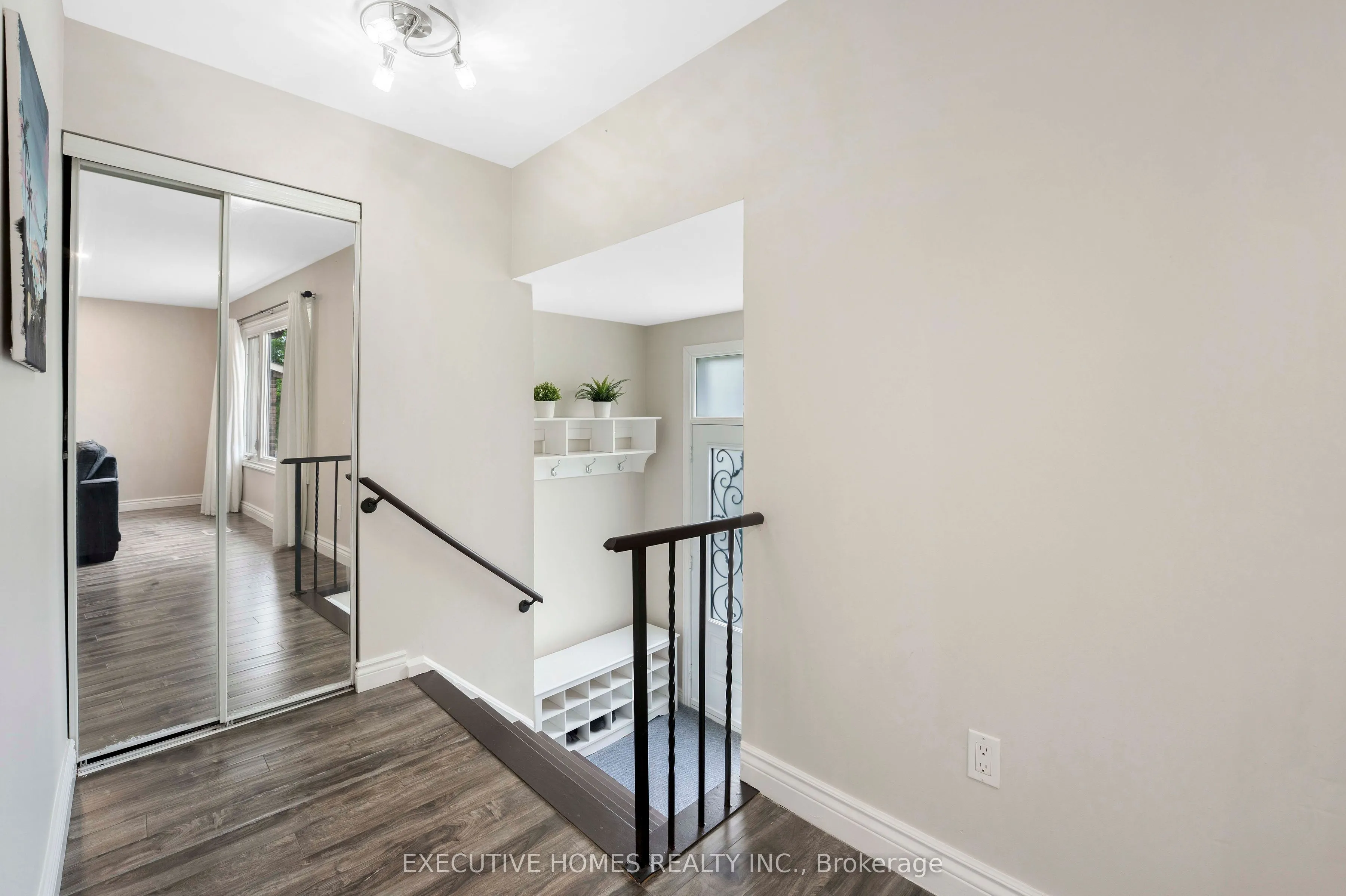 140 Weybridge Trail