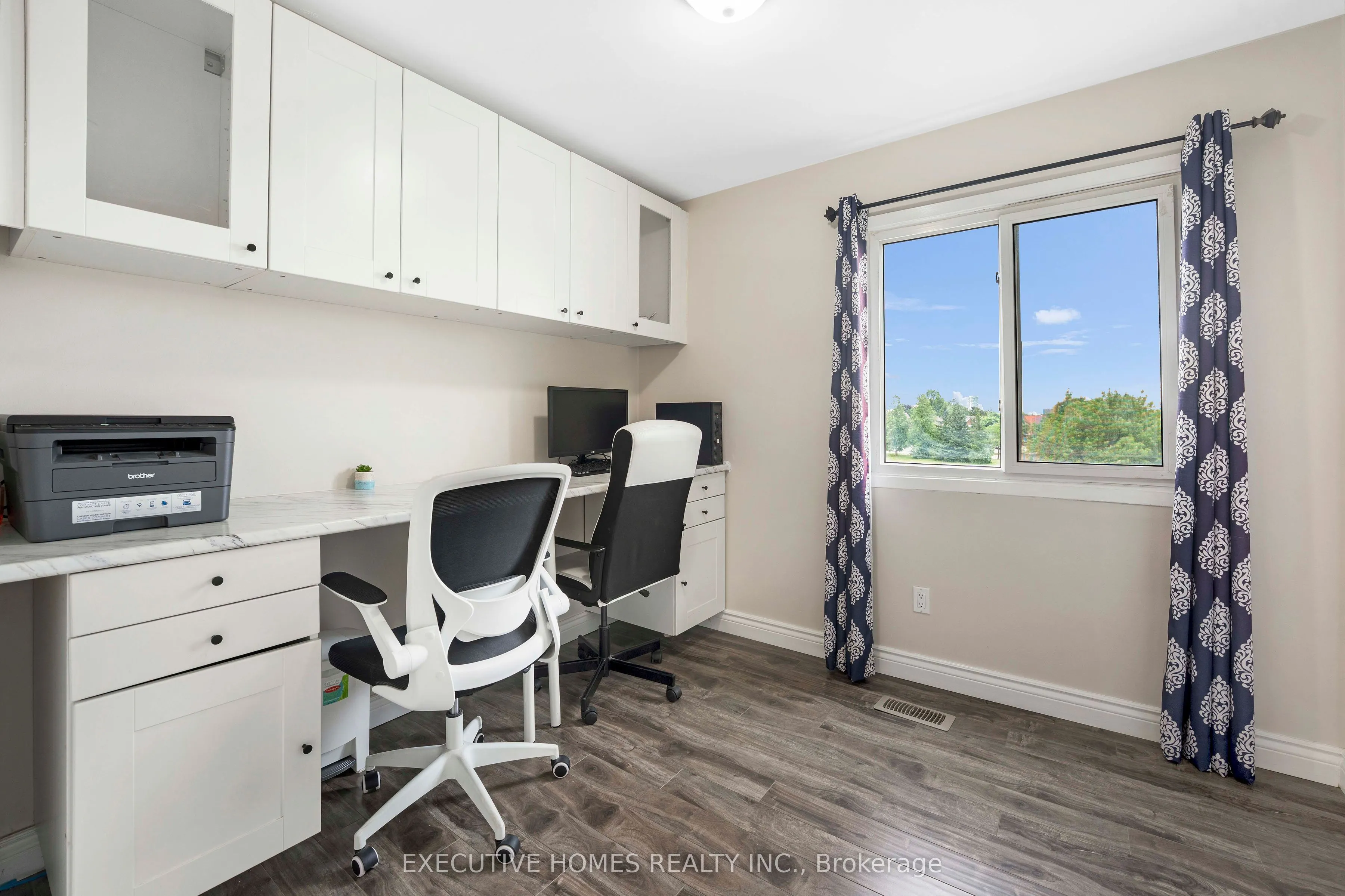 140 Weybridge Trail