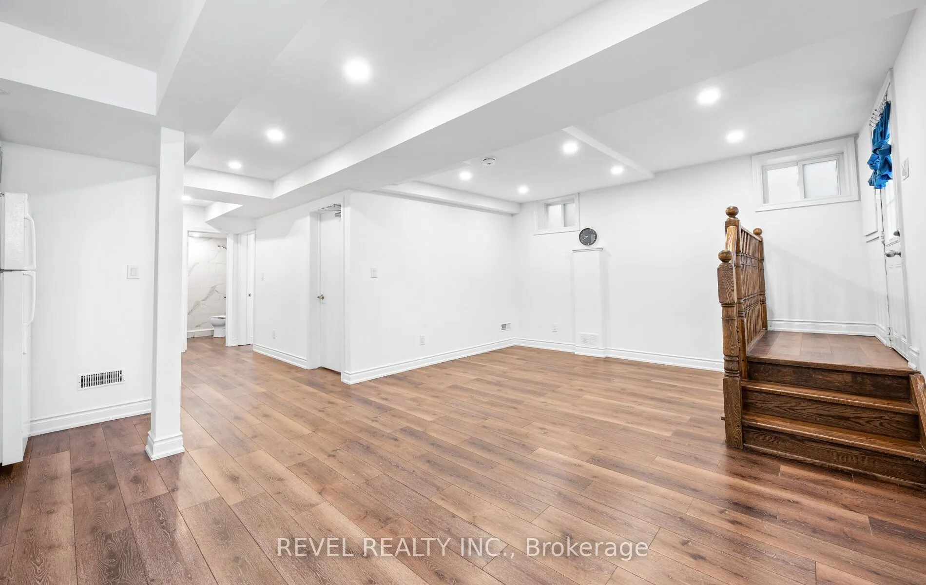 69 Rockcliffe Boulevard, #Basement