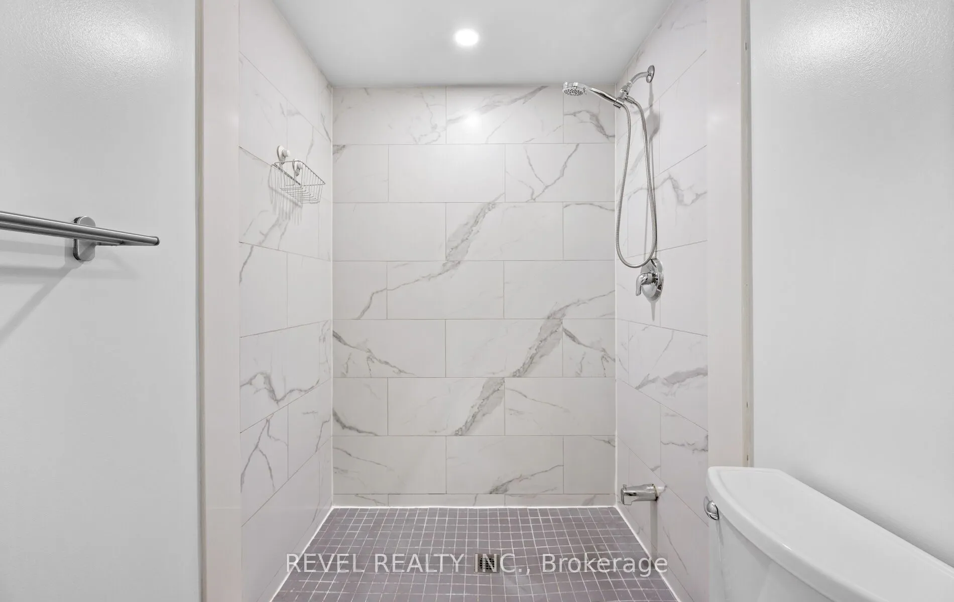 69 Rockcliffe Boulevard, #Basement