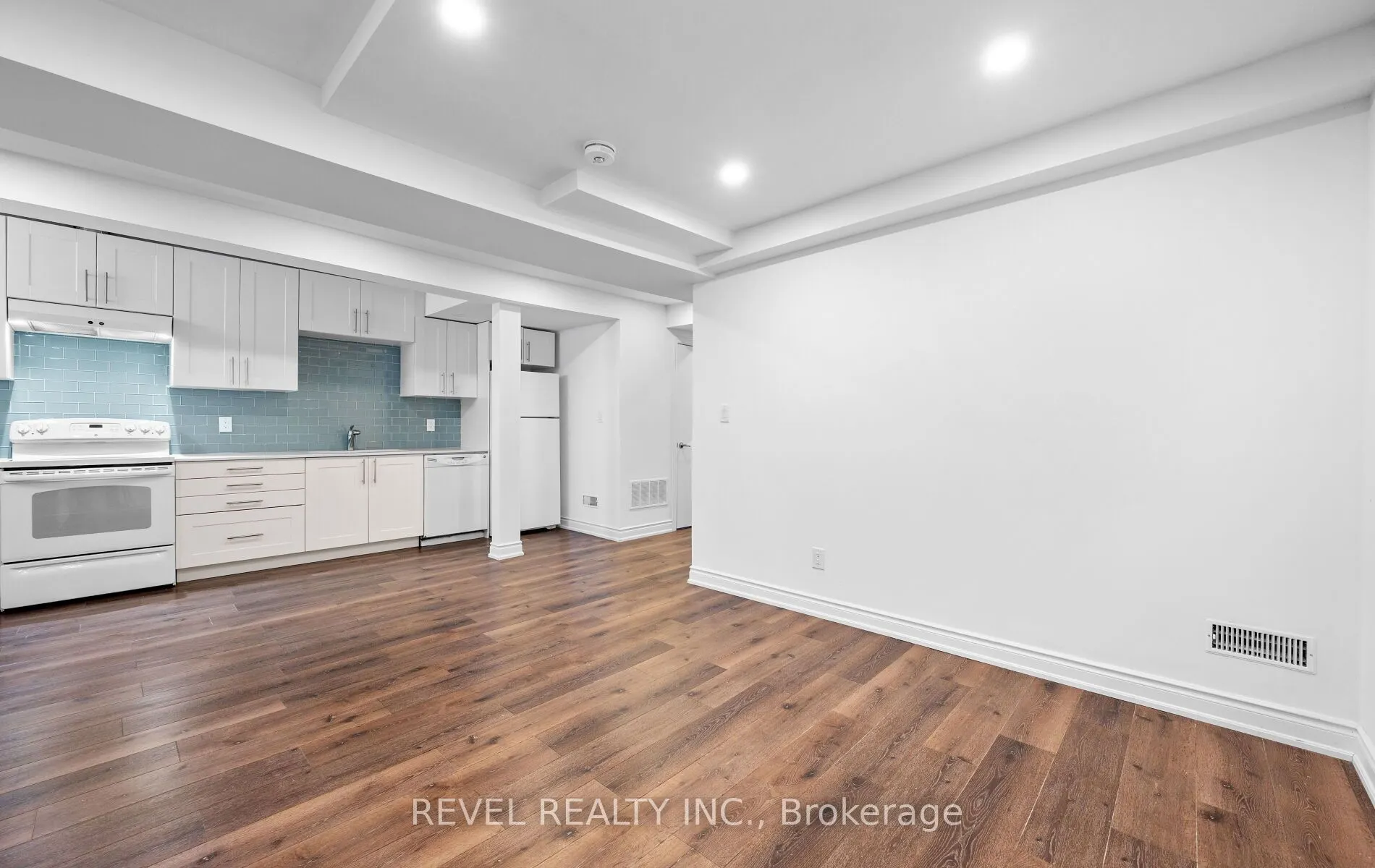 69 Rockcliffe Boulevard, #Basement