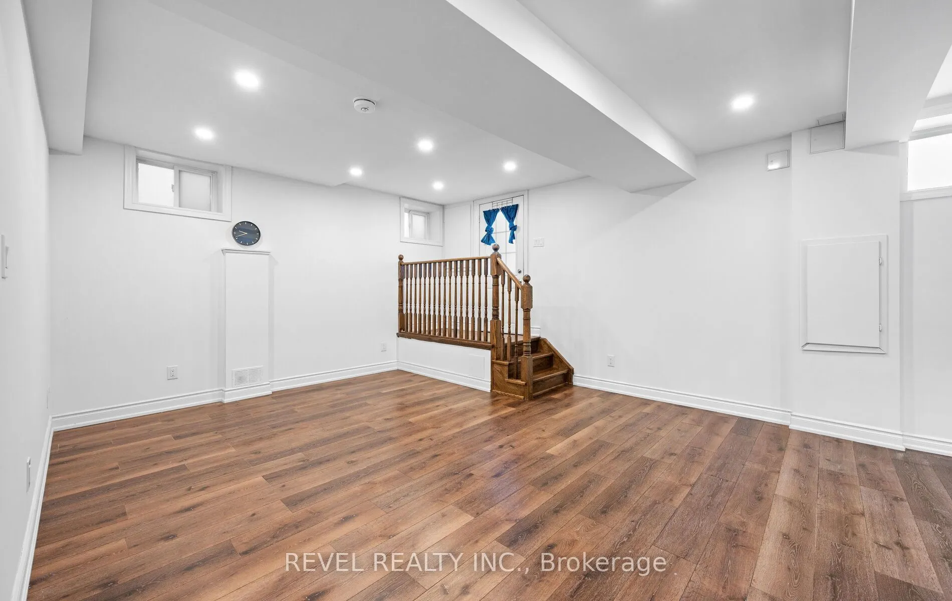 69 Rockcliffe Boulevard, #Basement