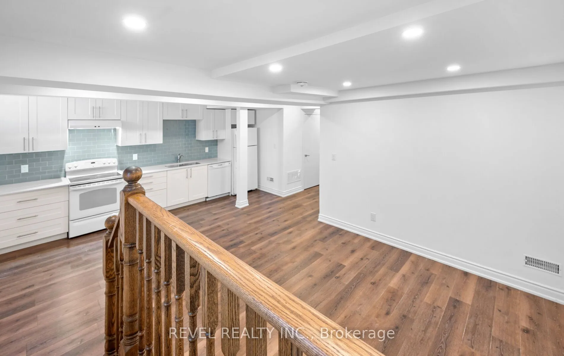 69 Rockcliffe Boulevard, #Basement