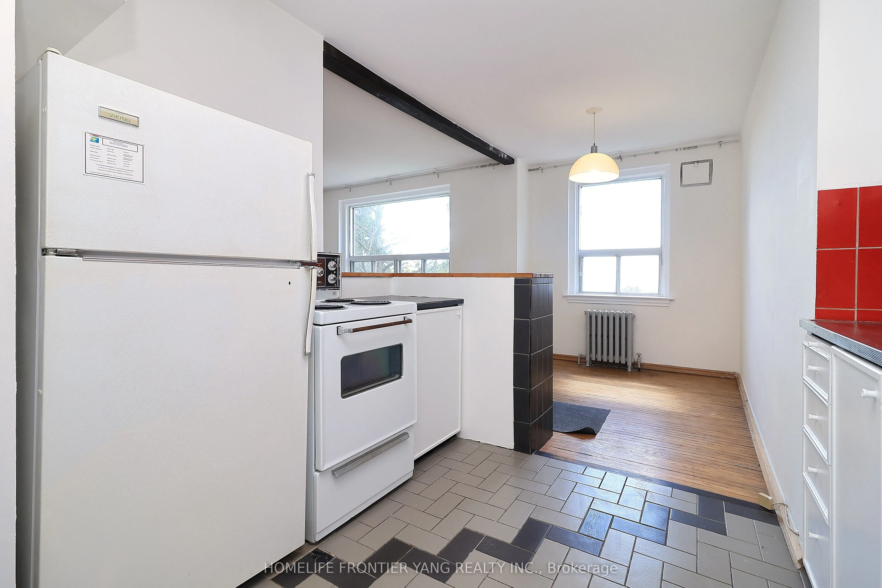 2697 Lake Shore Boulevard W, #21