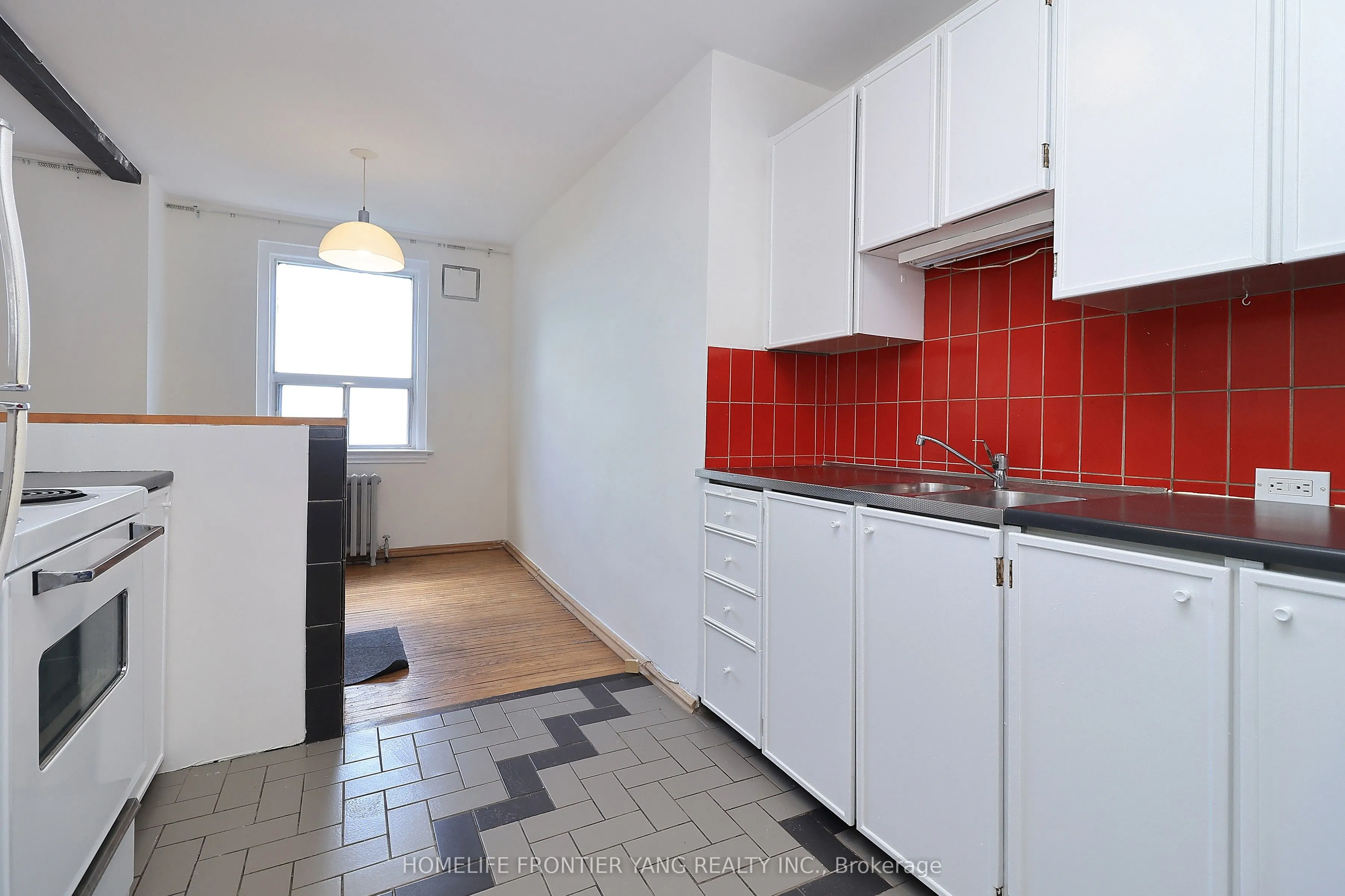 2697 Lake Shore Boulevard W, #21