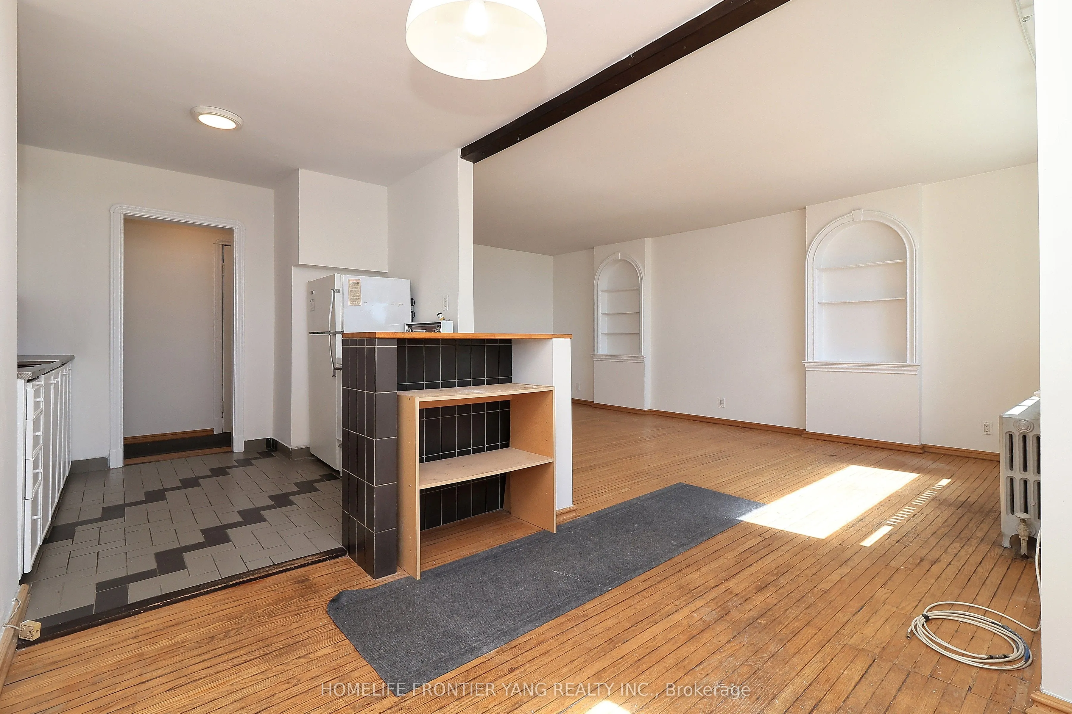2697 Lake Shore Boulevard W, #21