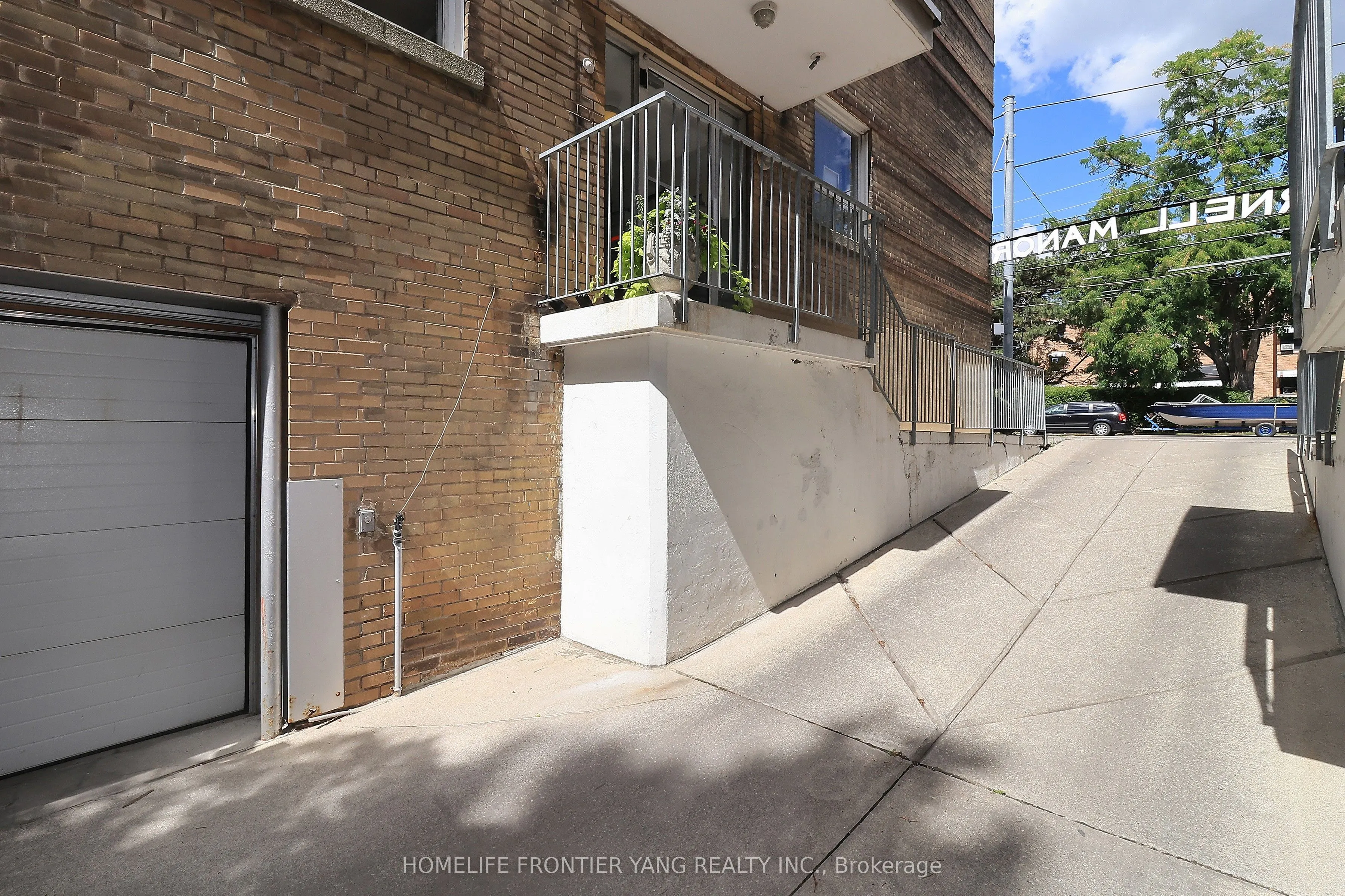 2697 Lake Shore Boulevard W, #21